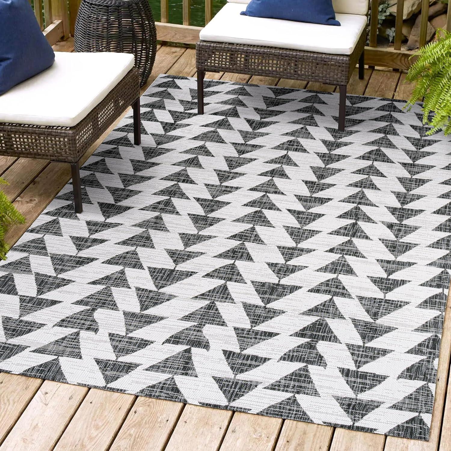 Andratx Modern  Geometric Indoor/Outdoor Area Rug - JONATHAN Y