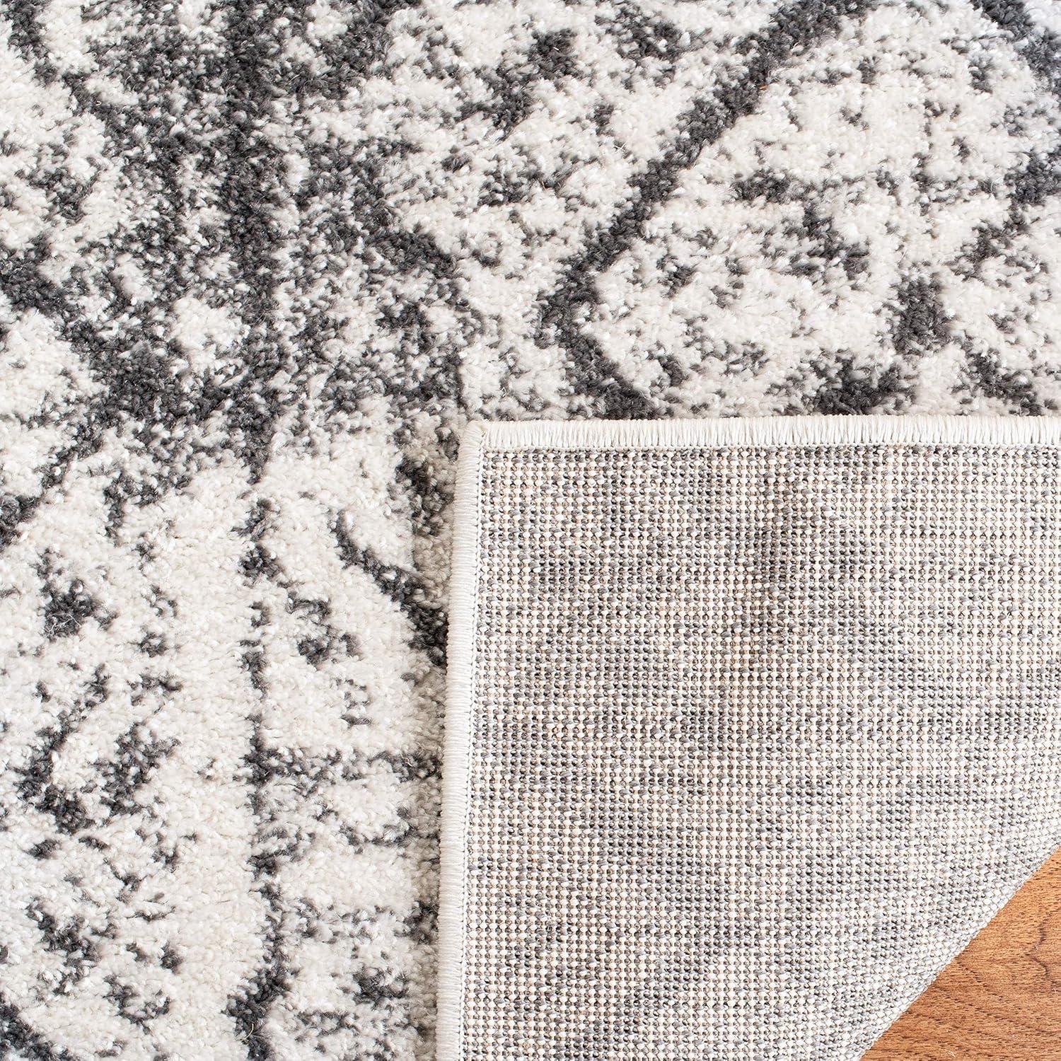 Adirondack ADR111 Machine Made Indoor Accent Rug - Silver/Black - 2'-6"x4' - Safavieh