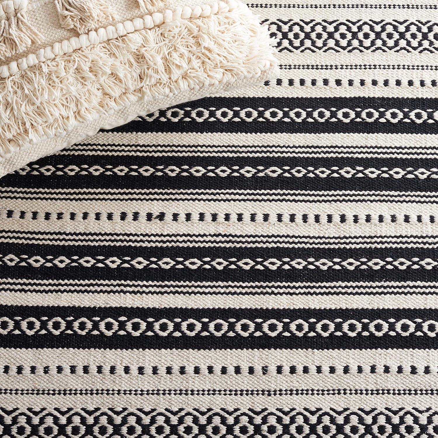 Montauk MTK726 Hand Woven, Flat Weave Indoor Accent Rug - Black/Ivory - 3'x5' - Safavieh
