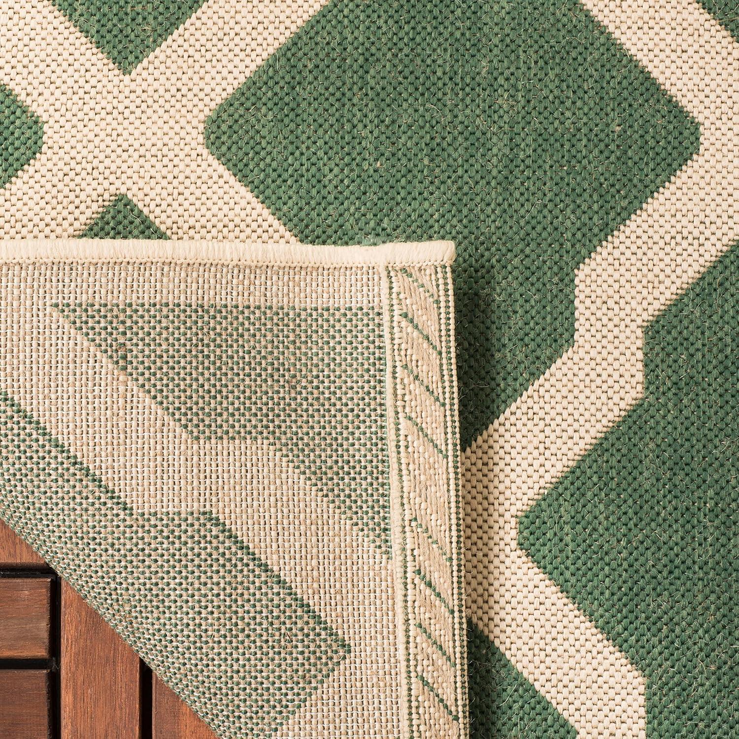 Beach House BHS122 Power Loomed Indoor/Outdoor Area Rug - Green/Creme - 6'7"x6'7" - Safavieh
