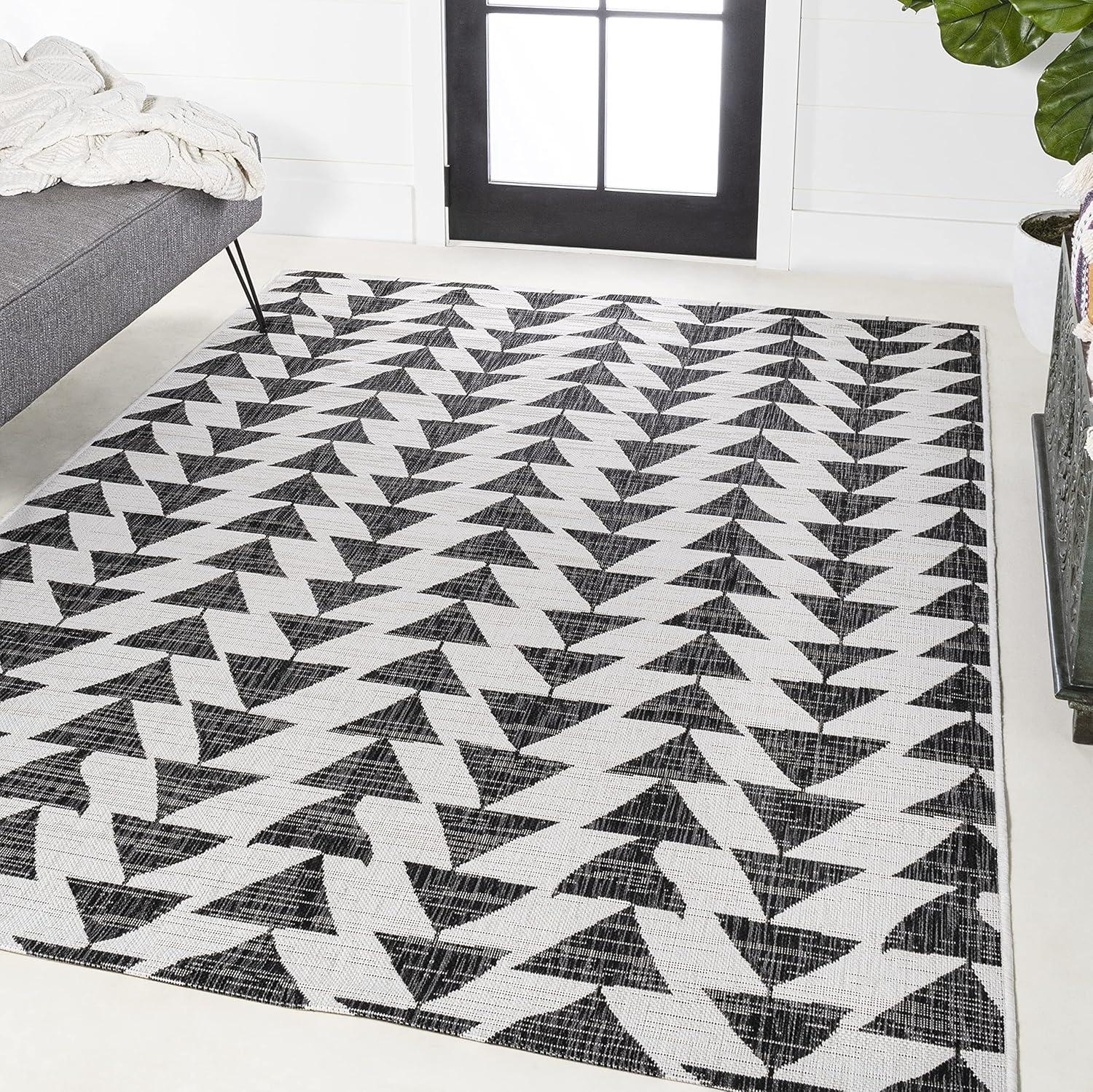 Andratx Modern  Geometric Indoor/Outdoor Area Rug - JONATHAN Y