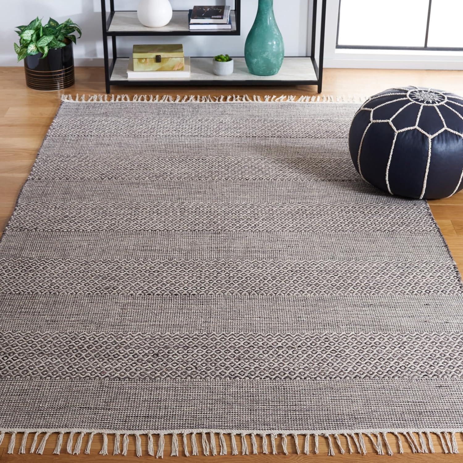 Montauk MTK330 Hand Woven Indoor Rug - Safavieh