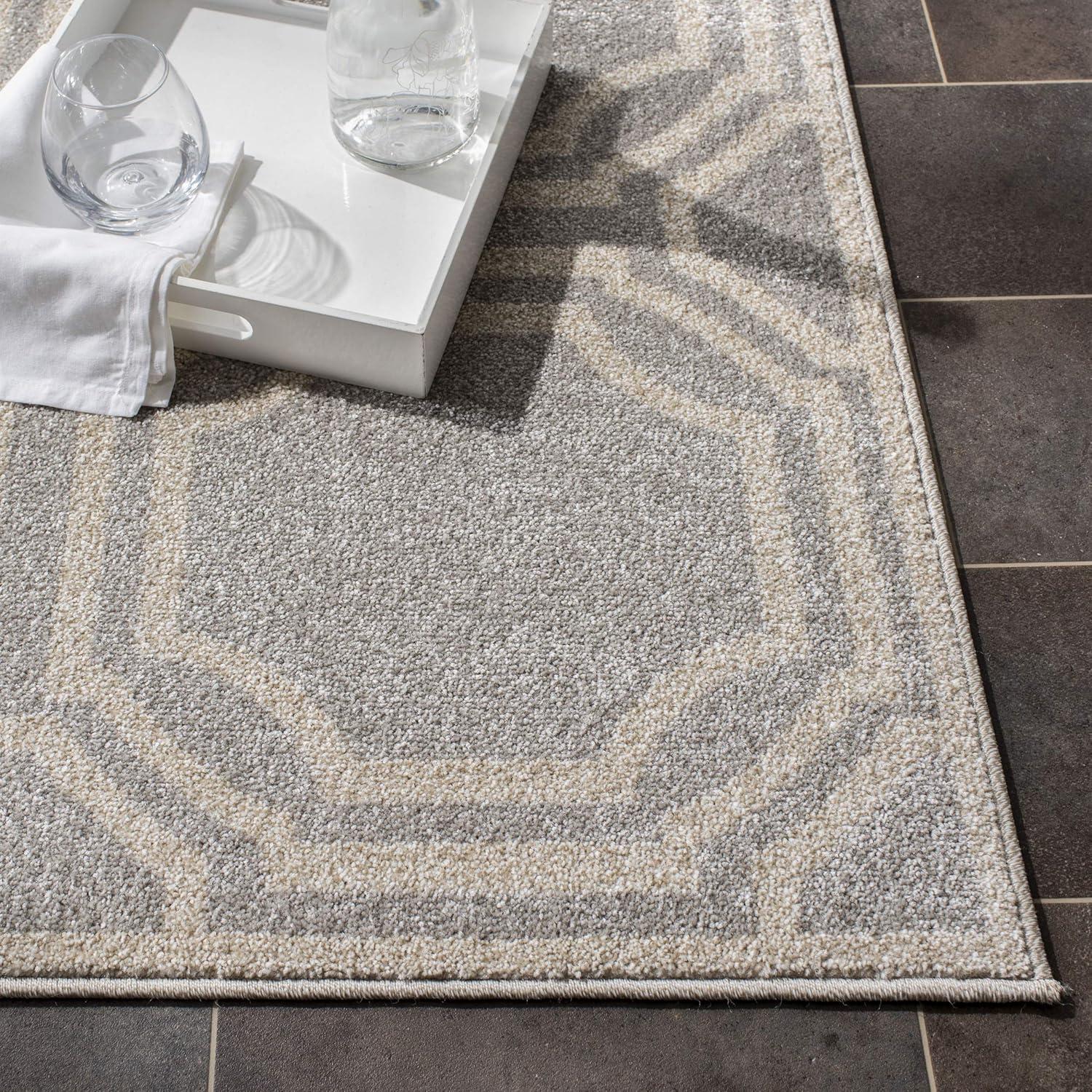 Amherst AMT411 Power Loomed Area Rug - Light Grey/Ivory - 5'3"x8' - Safavieh.