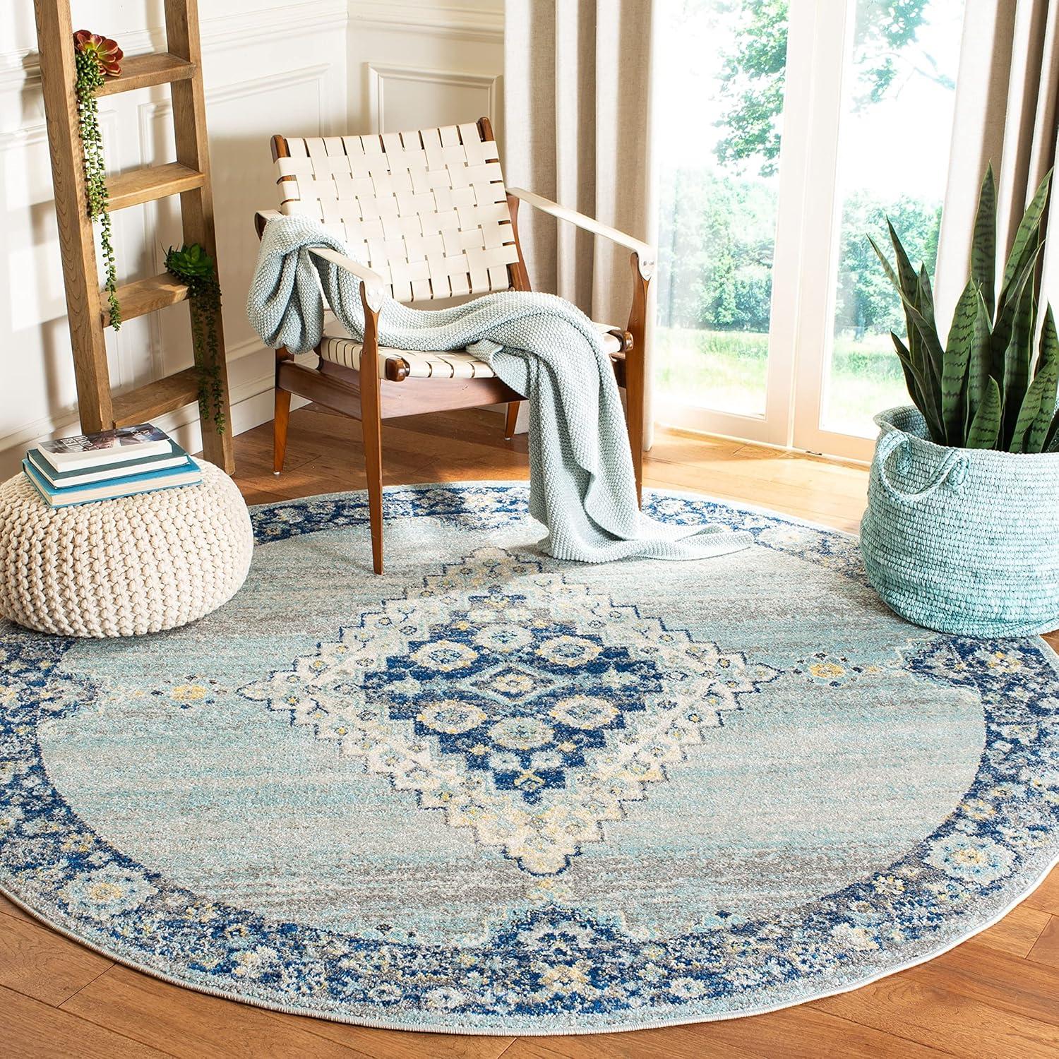 Madison MAD615 Power Loomed Area Rug  - Safavieh