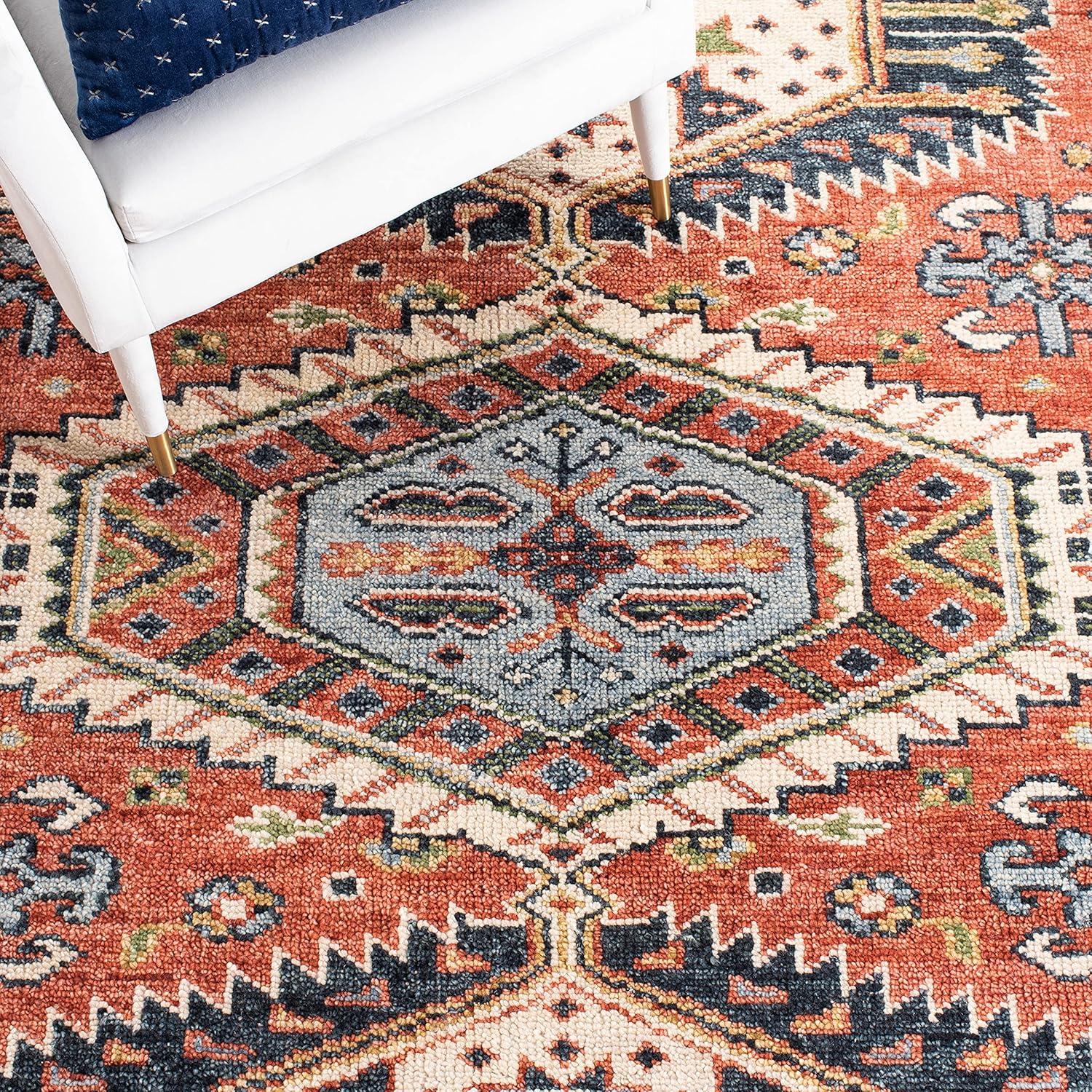 Safavieh Hand Knotted Wool Oriental Rug