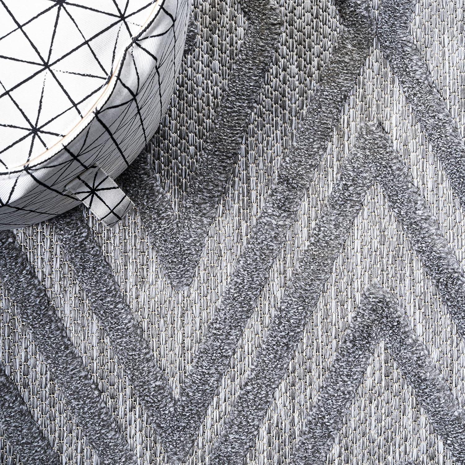 4'x6' Balansat Moroccan Diamond Indoor/Outdoor Area Rug, Dark Gray - JONATHAN Y