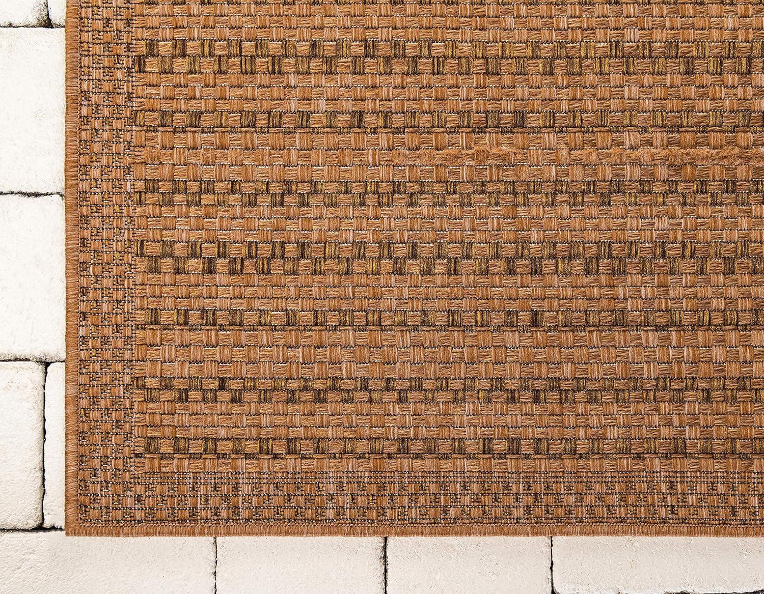 Unique Loom Outdoor Border Collection Area Rug - Checkered (2' 2" x 3' 1" Rectangle Light Brown)