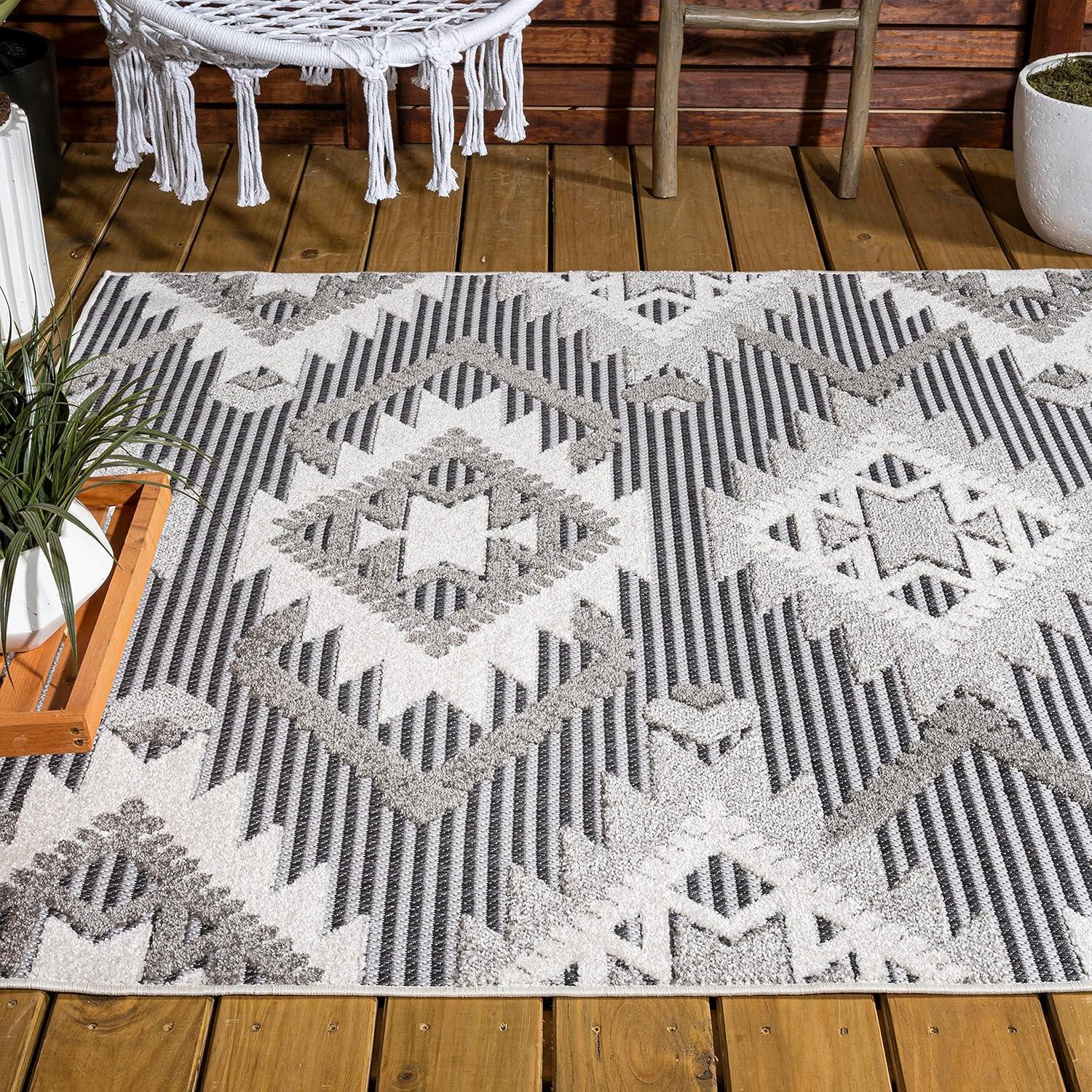 Sumak High-Low Pile Neutral Diamond Kilim Indoor/Outdoor Area Rug - JONATHAN Y