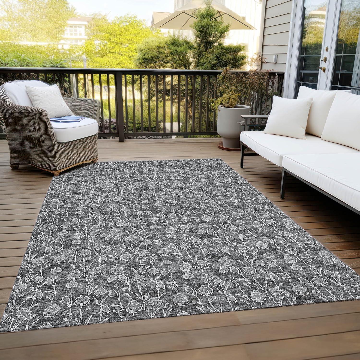 Gray Floral Synthetic Rectangular Indoor/Outdoor Area Rug