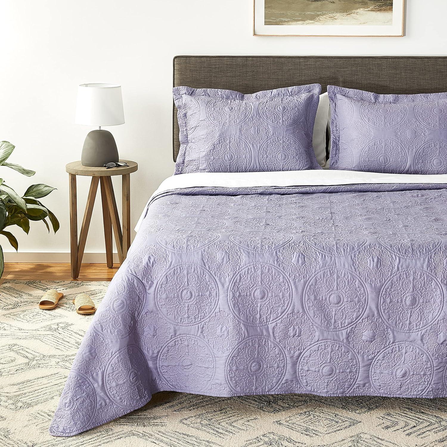 Modern Threads Ultra Soft Medallion Embroidered 3 Piece, Lavender, Full/Queen Quilt Set