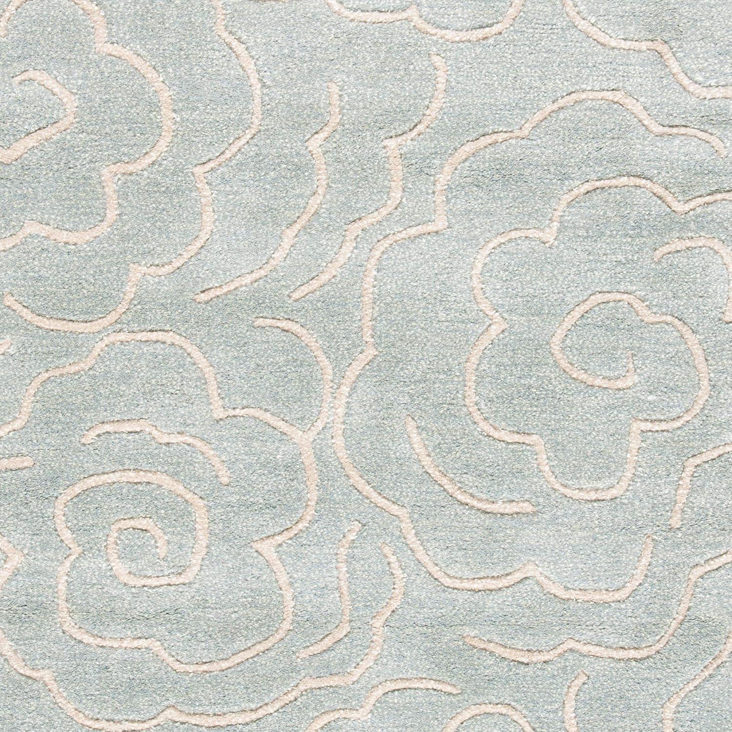 SAFAVIEH Soho Trinity Floral Wool Area Rug, Soft Light Blue/Ivory, 3'6" x 5'6"