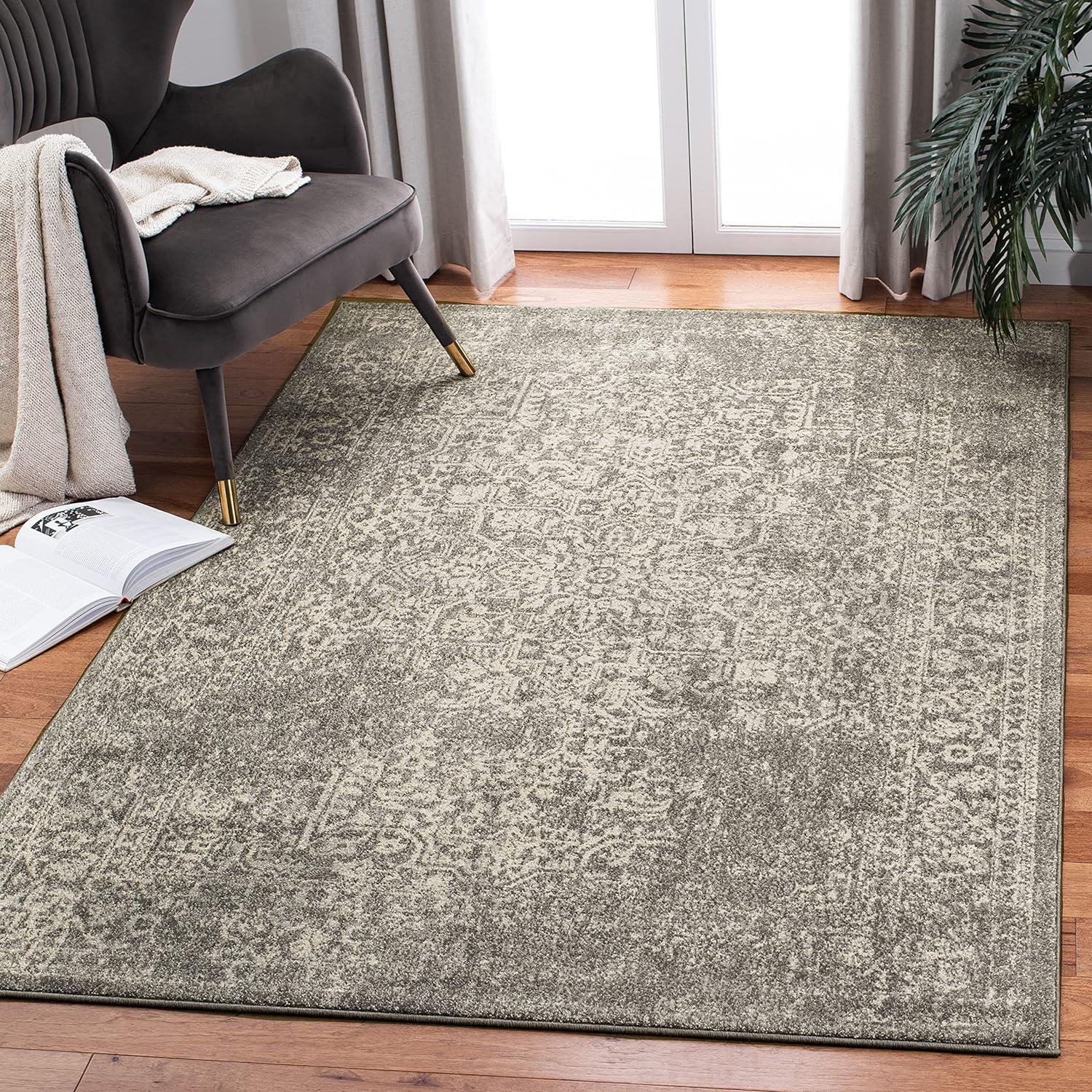 Evoke Silver Ivory 36" Square Transitional Non-Shedding Accent Rug