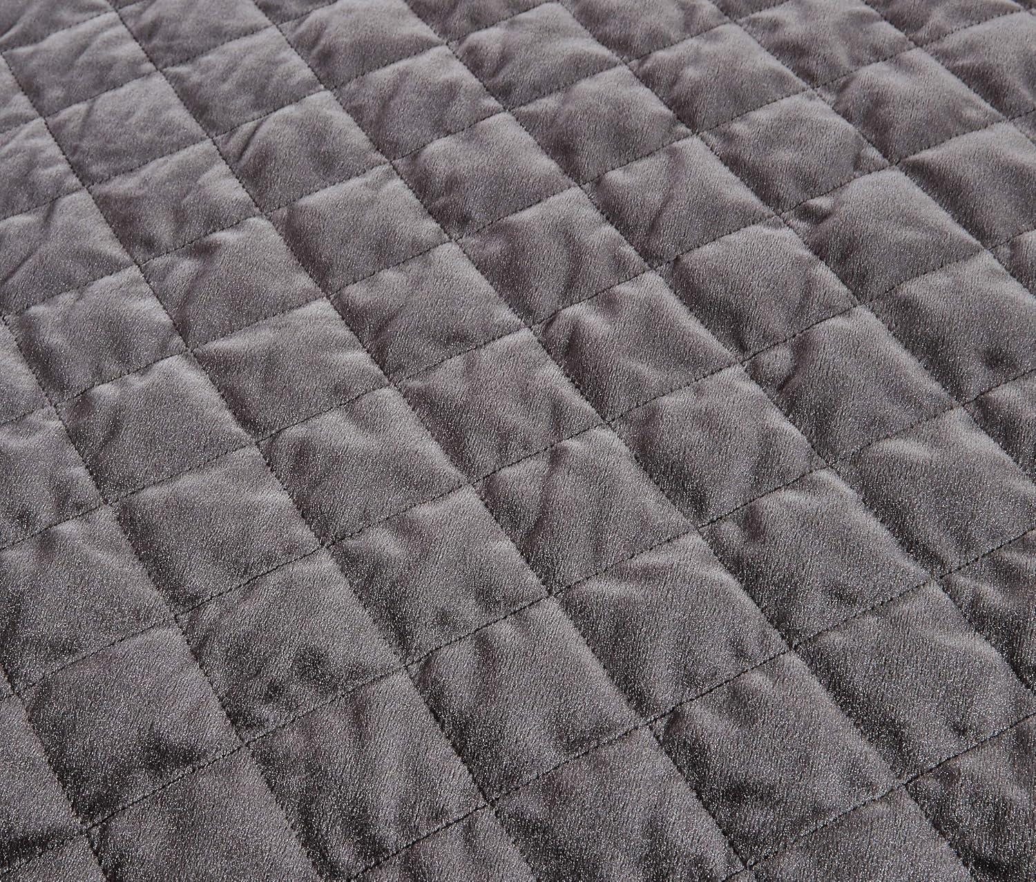 Chezmoi Collection Nina 3-Piece Modern Diamond Pattern Solid Velvet Quilt Set