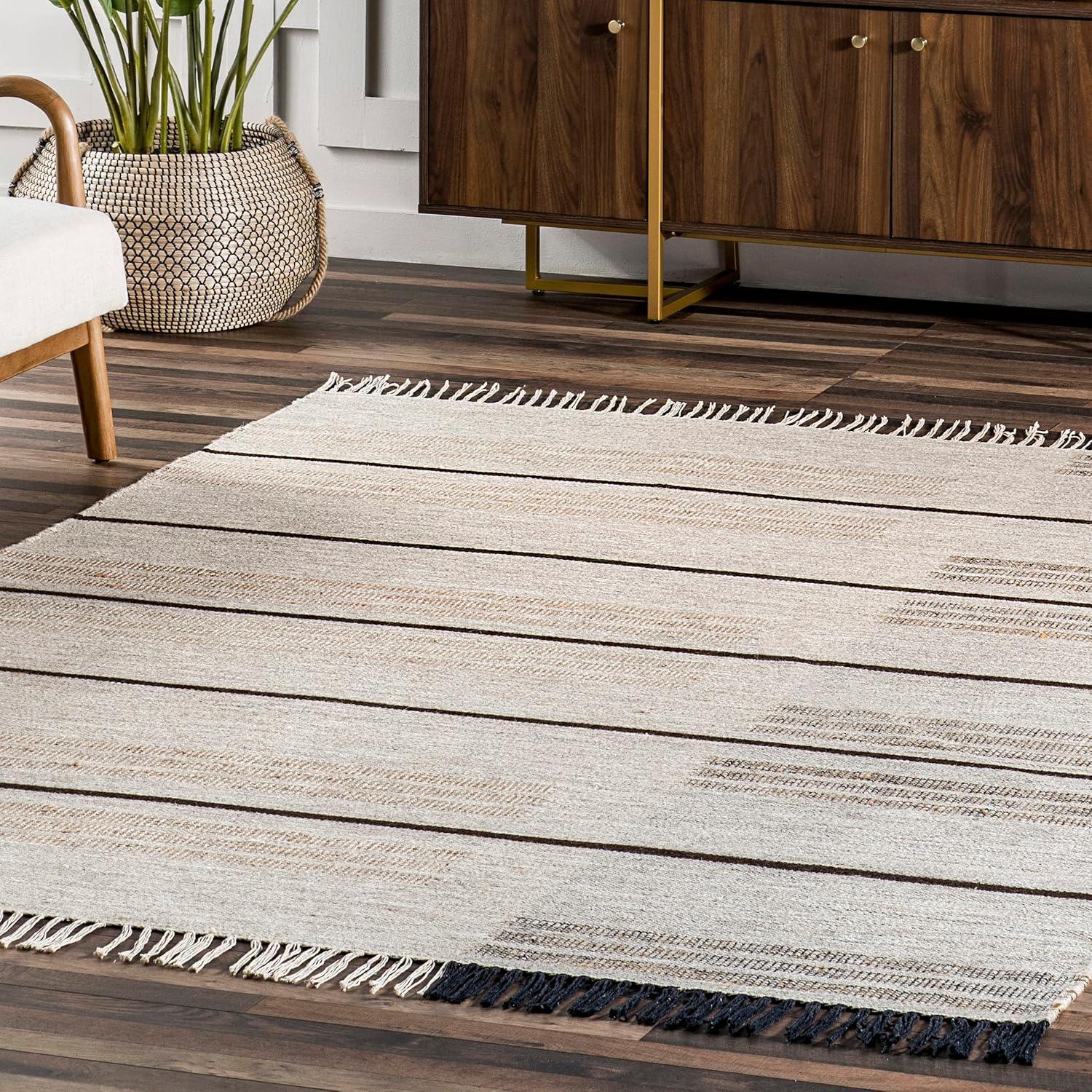 Nuloom Nicky Contemporary Striped Wool Tassel Indoor Area Rug