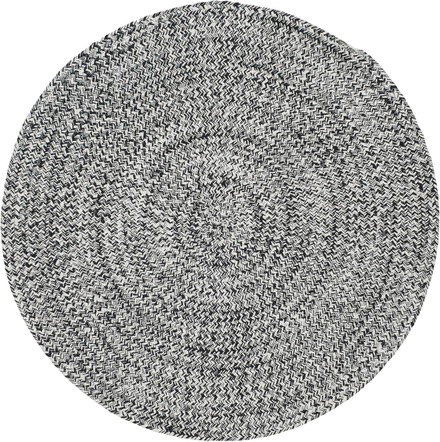 Braided BRD256 Hand Woven Indoor Accent Rug - Ivory/Black - 3'x5' Oval - Safavieh