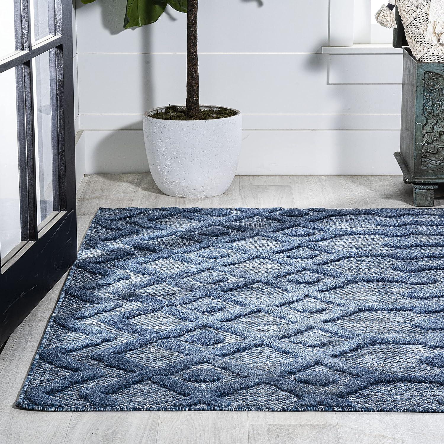 Peralta Moroccan Diamond Indoor/Outdoor Area Rug - JONATHAN Y