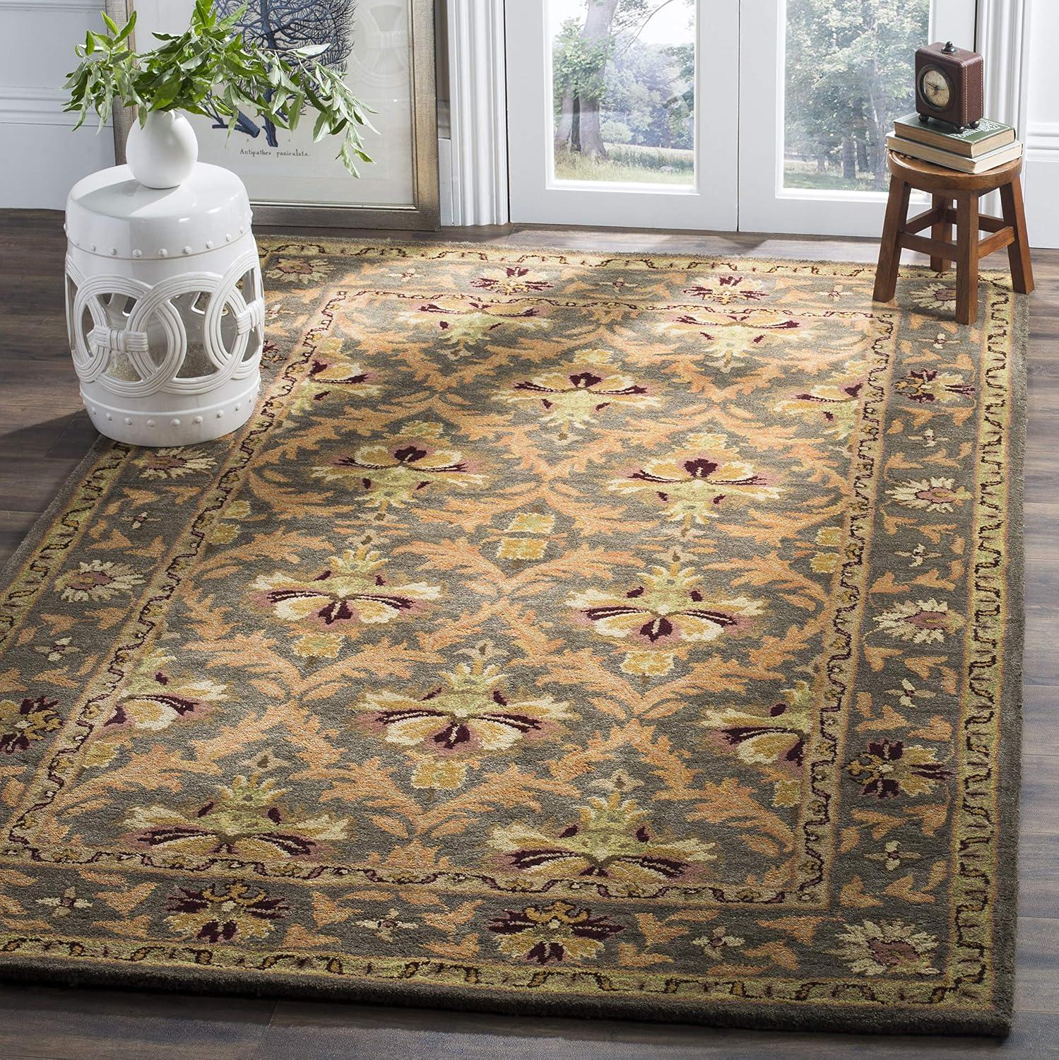 SAFAVIEH Antiquity Diarmait Oriental Wool Area Rug, Sage/Gold, 4' x 6'