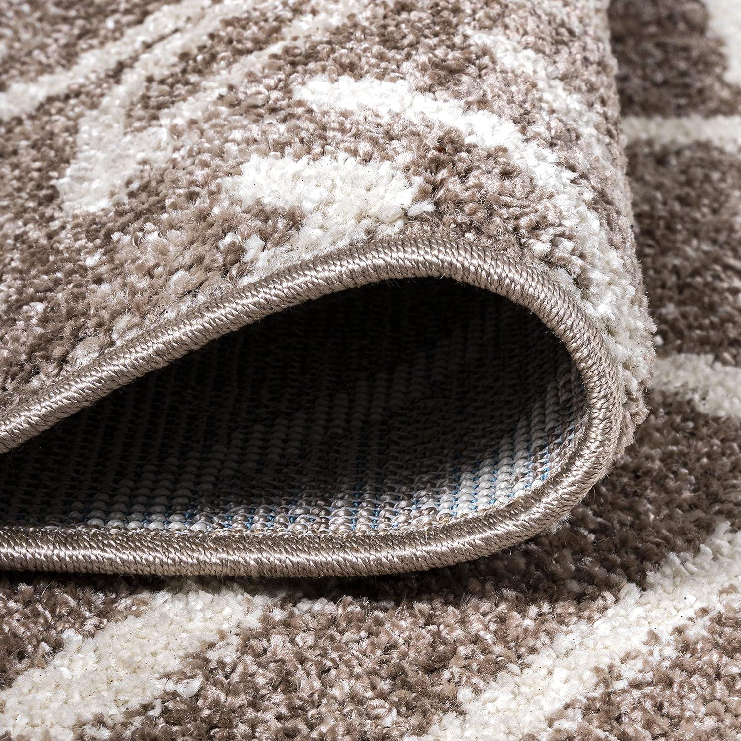 2'x 8' Amanar Geometric Runner Rug, Brown/Ivory - JONATHAN Y