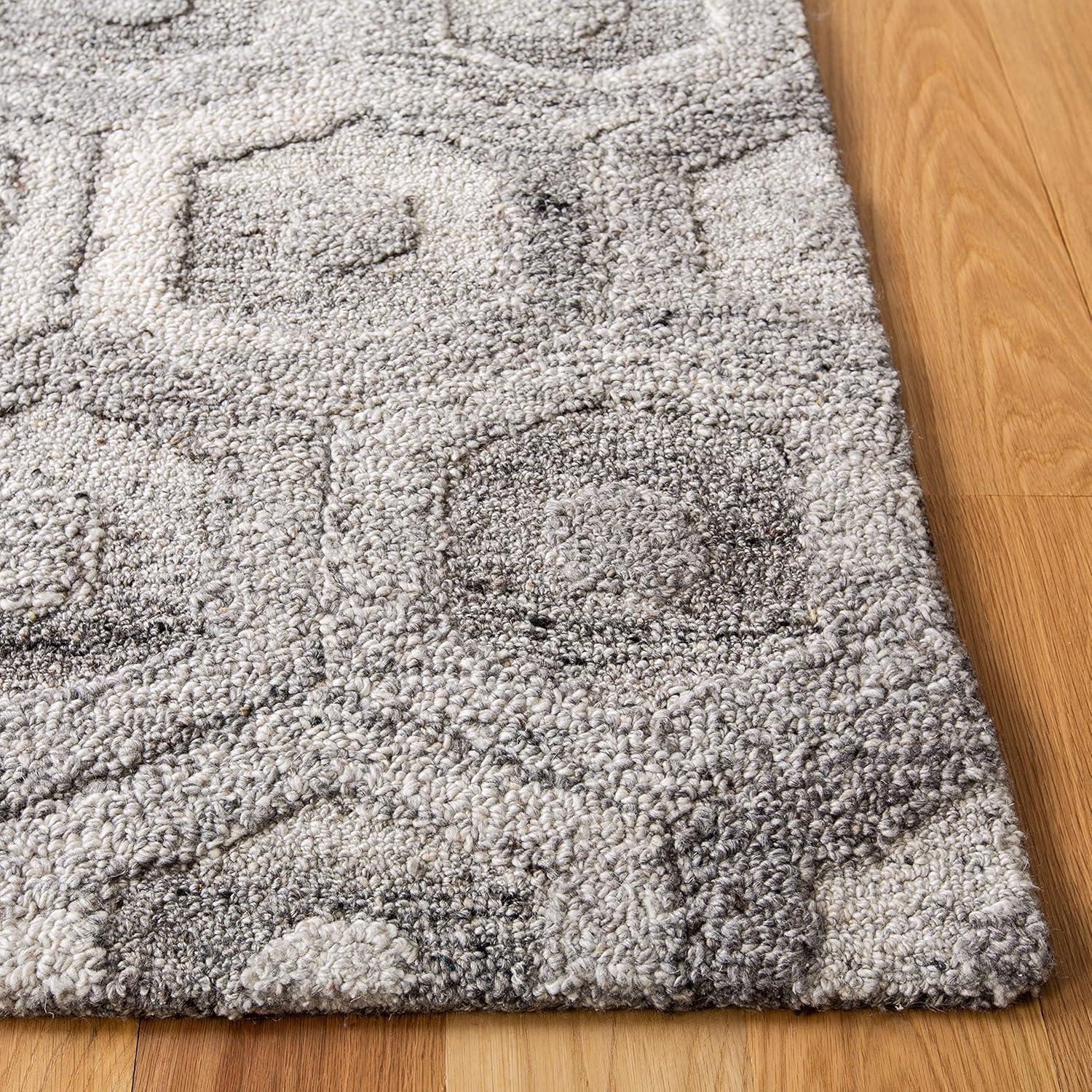 Abstract ABT632 Handmade Indoor Area Rug - Grey/Beige - 8'x10' - Safavieh