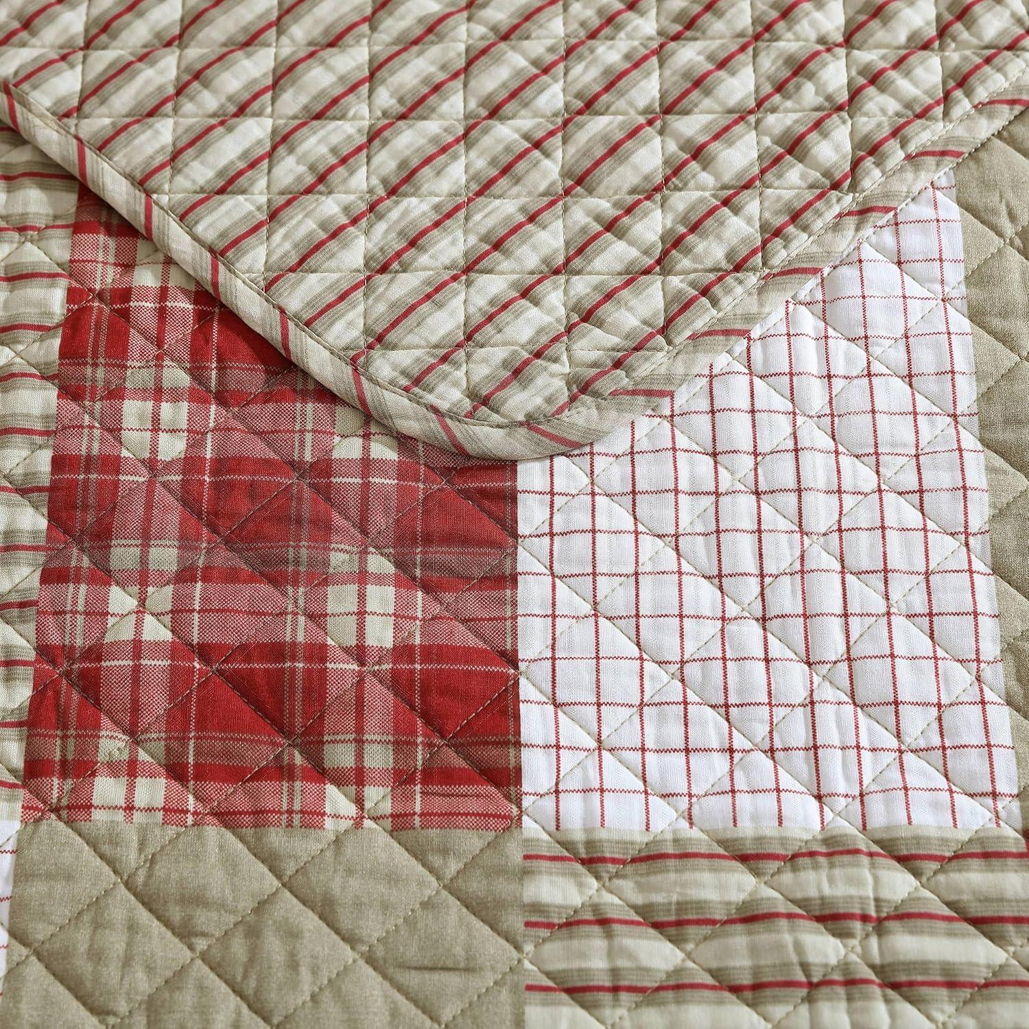 Full Red Cotton Reversible Patchwork Quilt Set