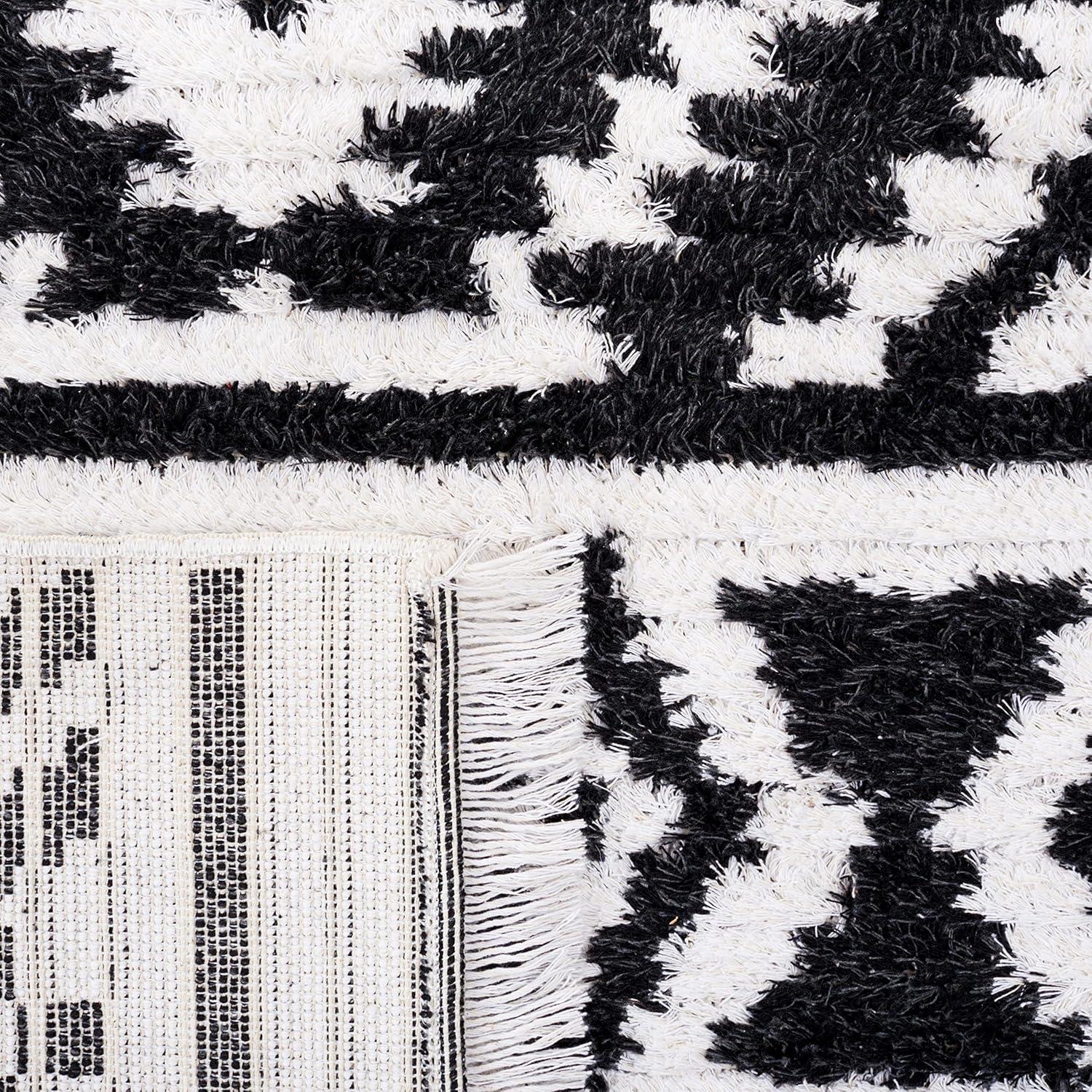 Augustine AGT849 Machine Made Indoor Area Rug - Black/Ivory - 6'-4"x9'-6" - Safavieh