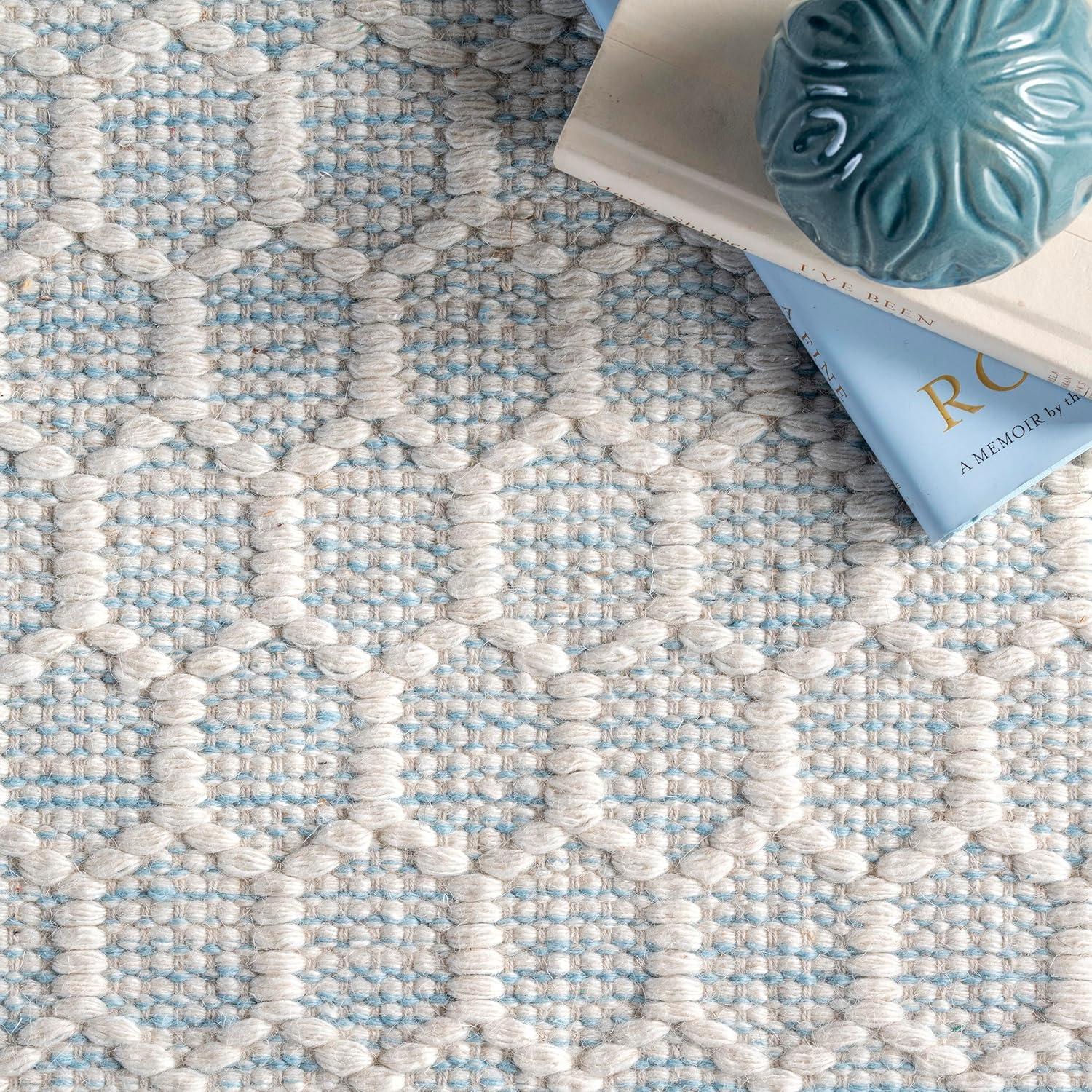 Handmade Honeycomb Geometric Wool-Cotton Rug in Baby Blue, 3' x 5'