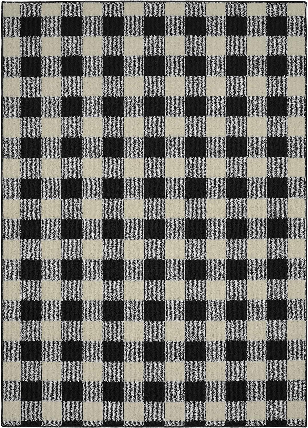 Country Living Tufted Buffalo Plaid 5' x 7' Black/Ivory Area Rug