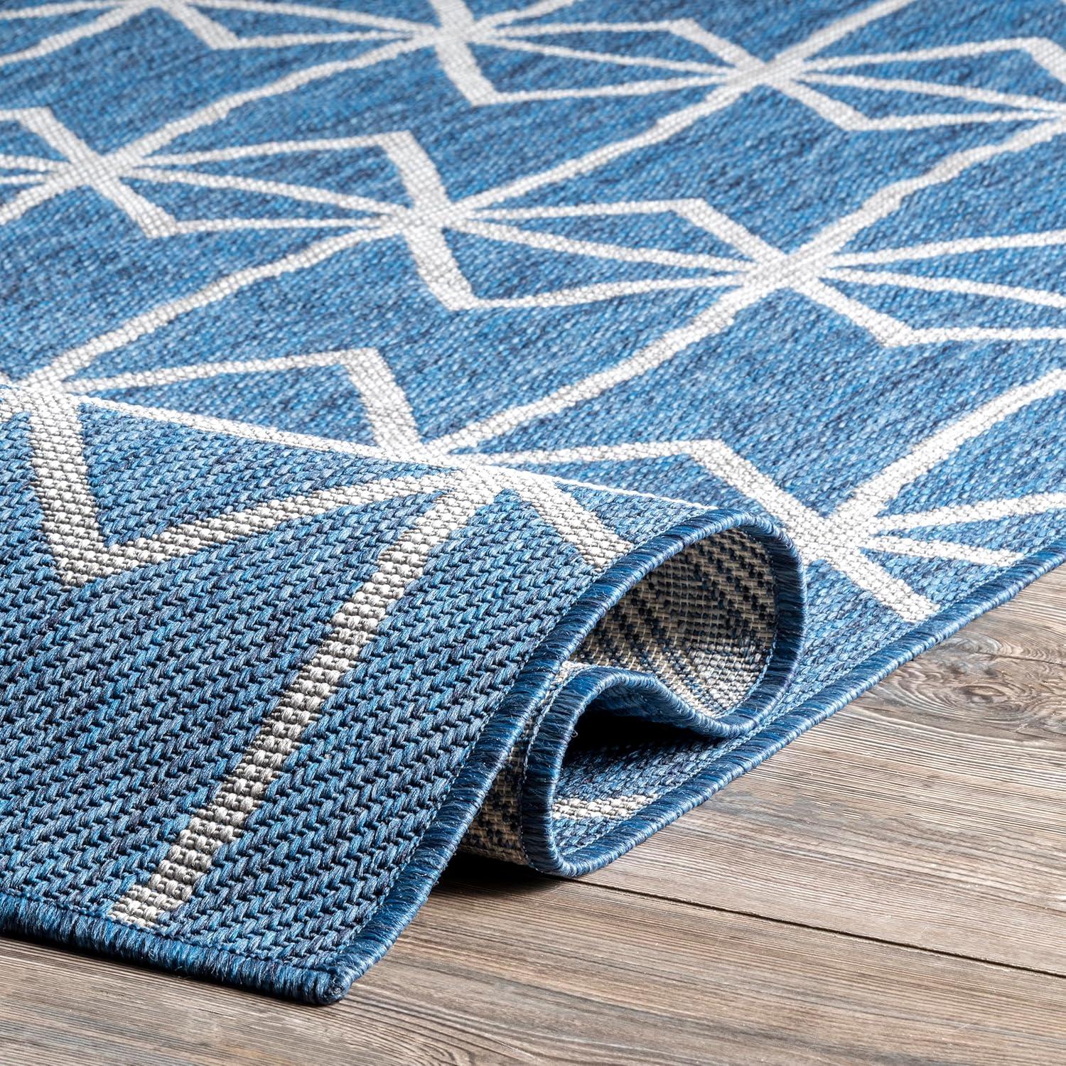 Nuloom Saunders Geometric 5x8 Indoor/Outdoor Area Rug for Living Room Patio Deck Front Porch Kitchen, Blue/Ivory