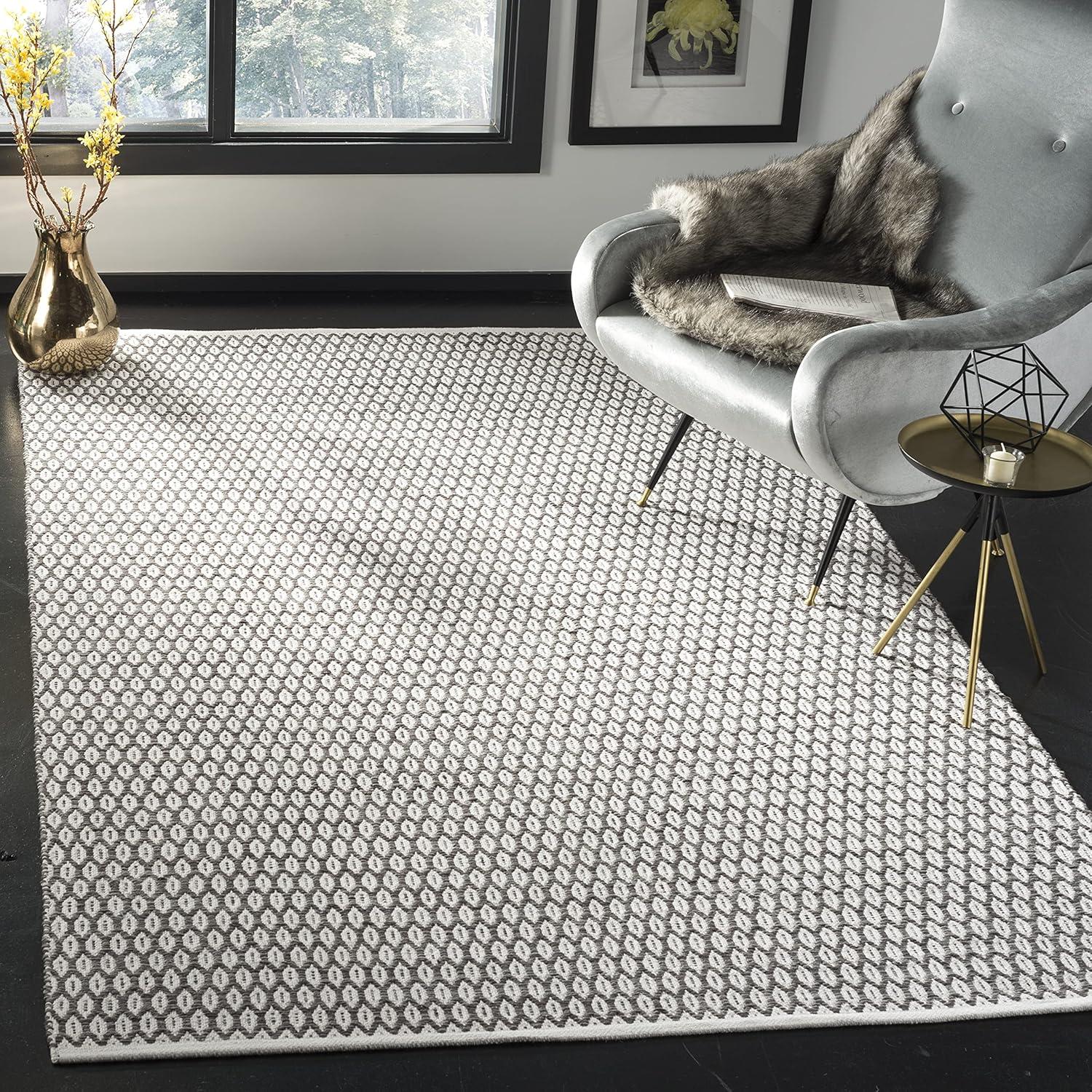 Montauk MTK608 Hand Woven Indoor Accent Rug - Charcoal/Ivory - 2'3"x3'9" - Safavieh