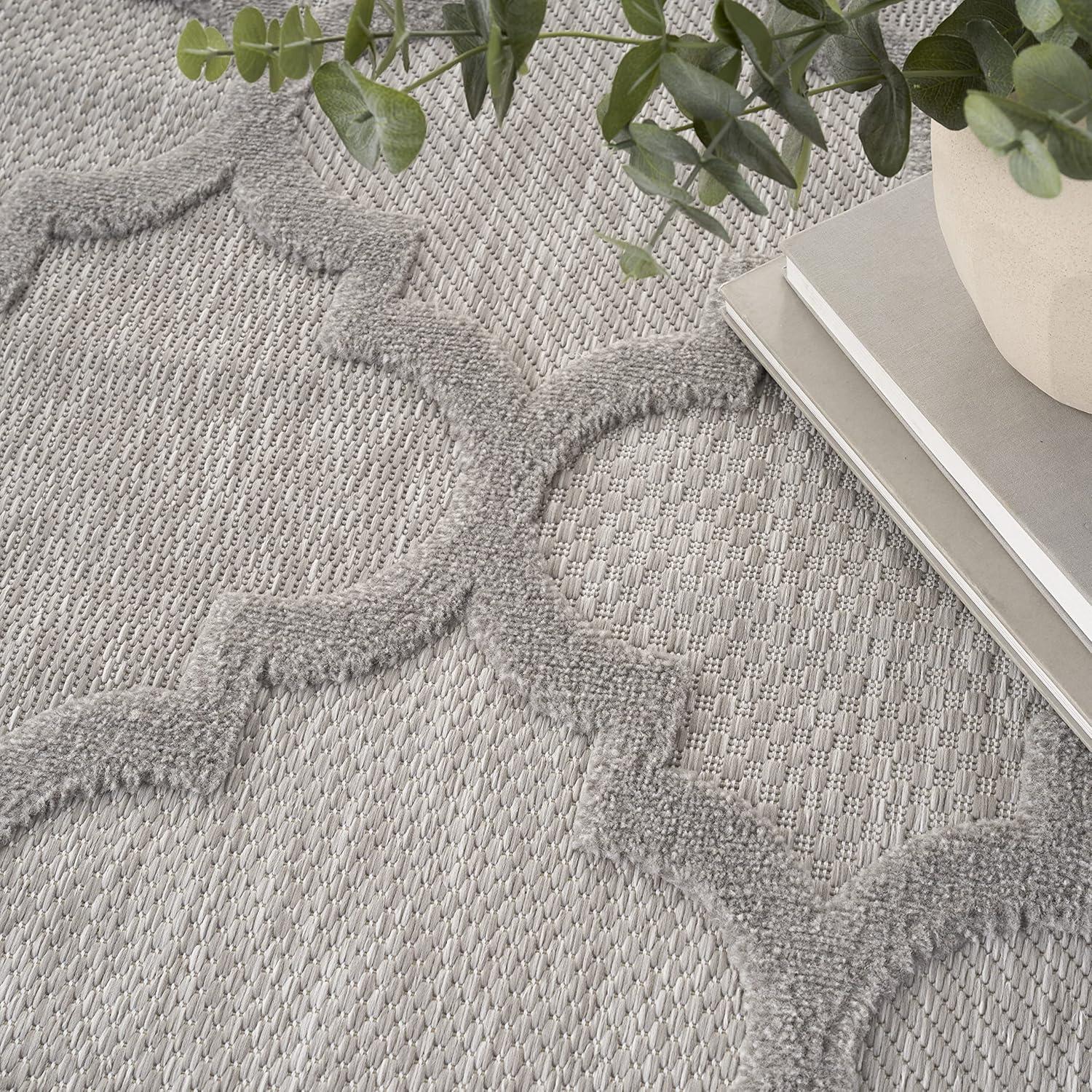 Nourison Easy Care 7' x 10' Silver Grey Indoor/Outdoor Rug