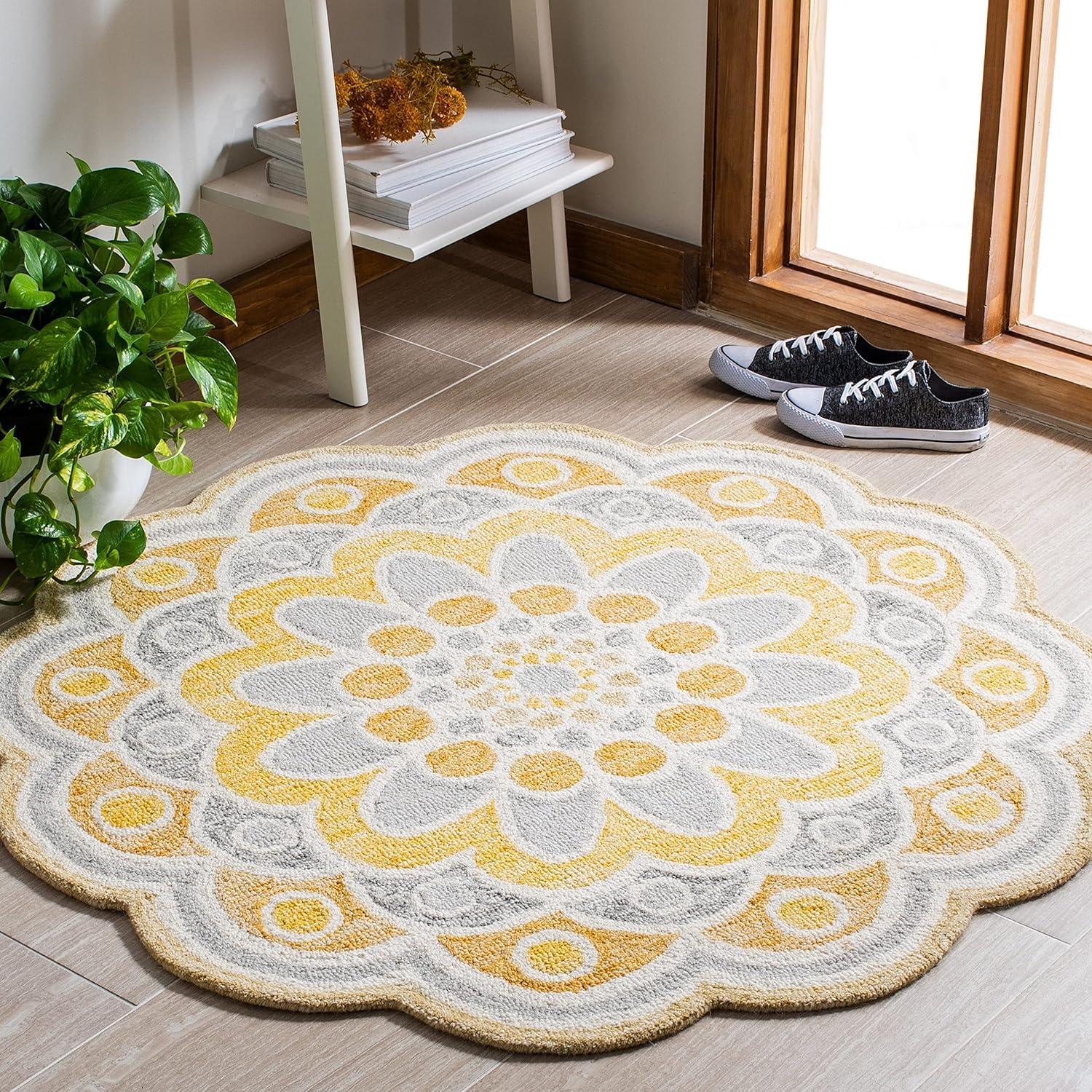 Safavieh Novelty Delaney Floral Area Rug or Runner