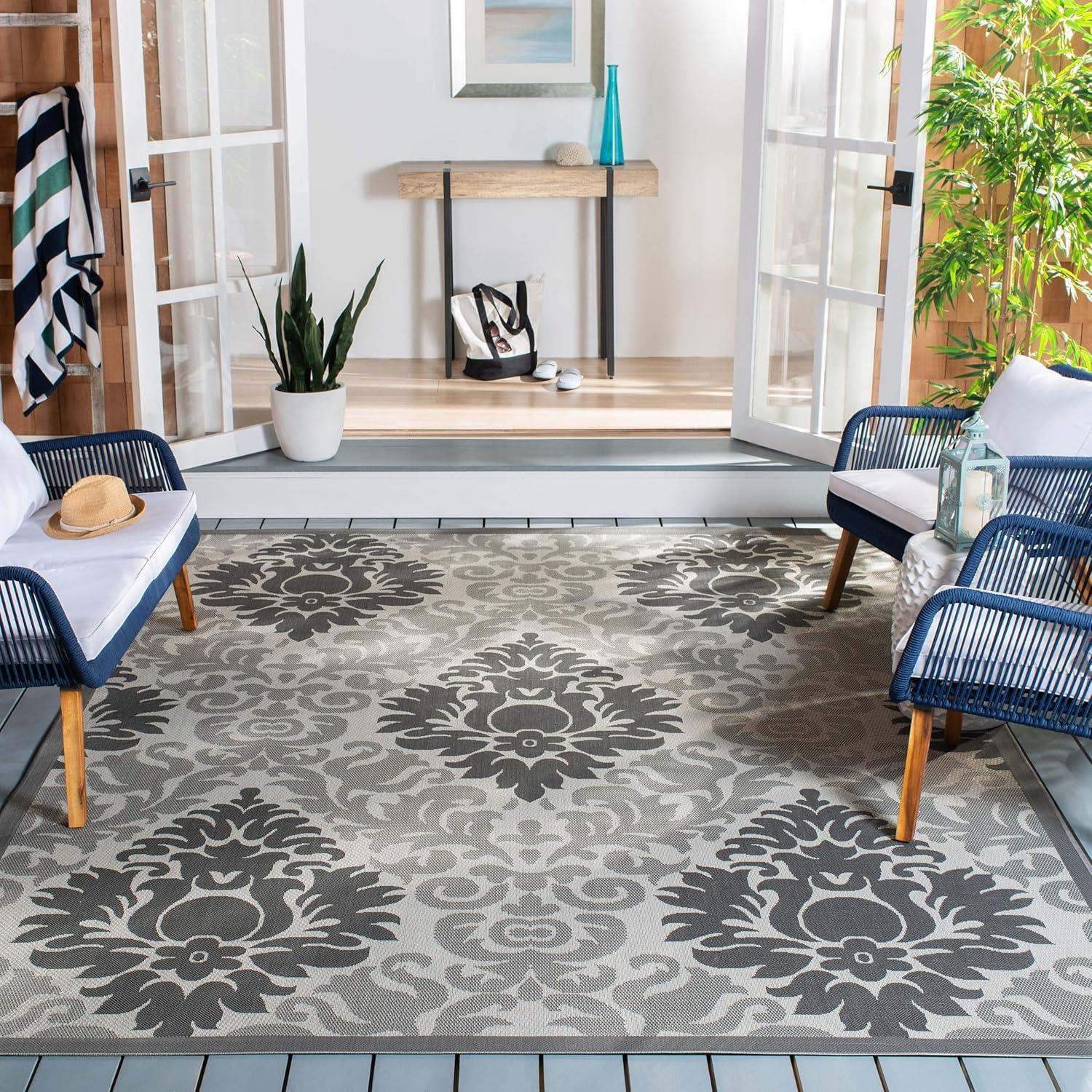 SAFAVIEH Courtyard Jennifer Damask Indoor/Outdoor Area Rug, Light Grey/Anthracite, 4' x 5'7"