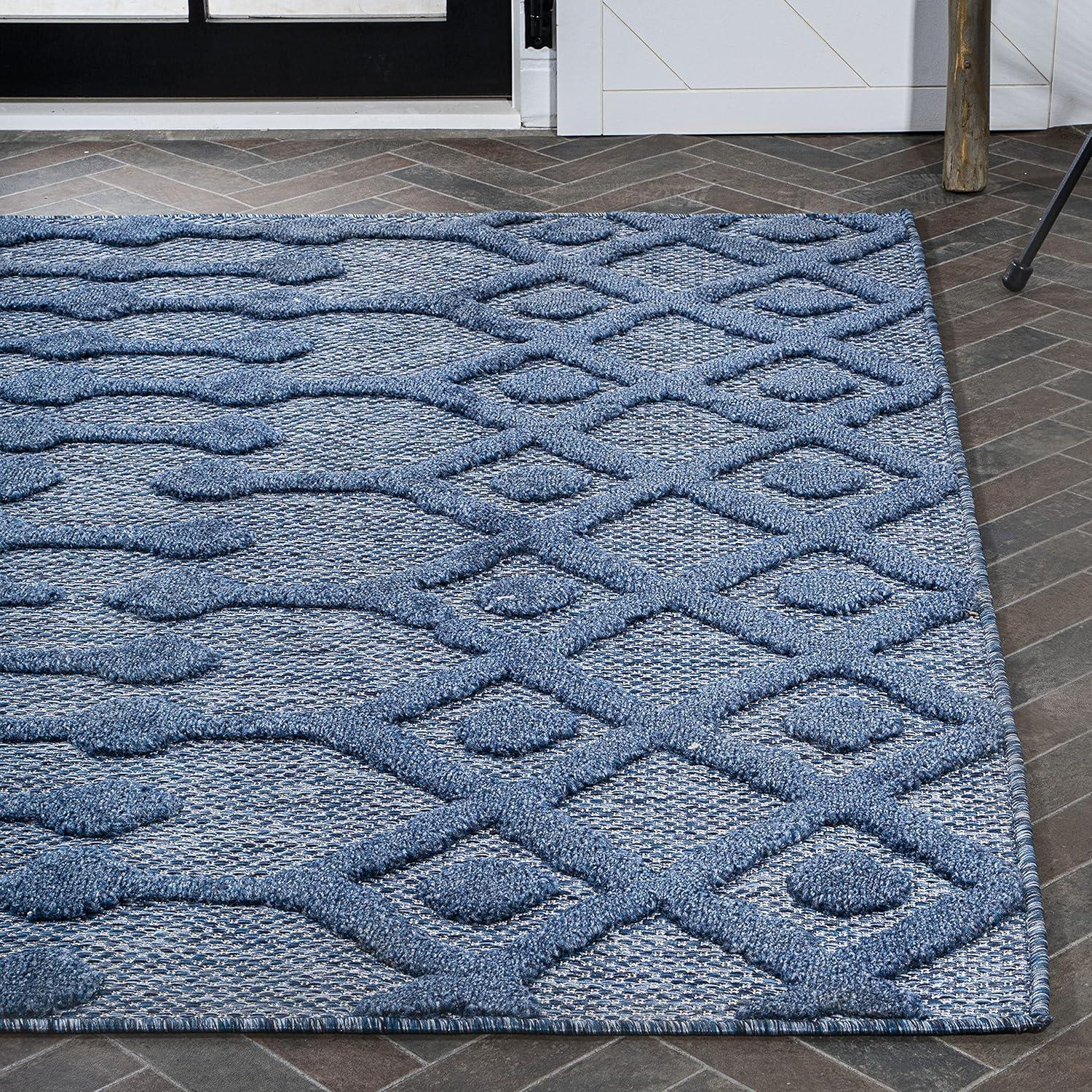 Peralta Moroccan Diamond Indoor/Outdoor Area Rug - JONATHAN Y