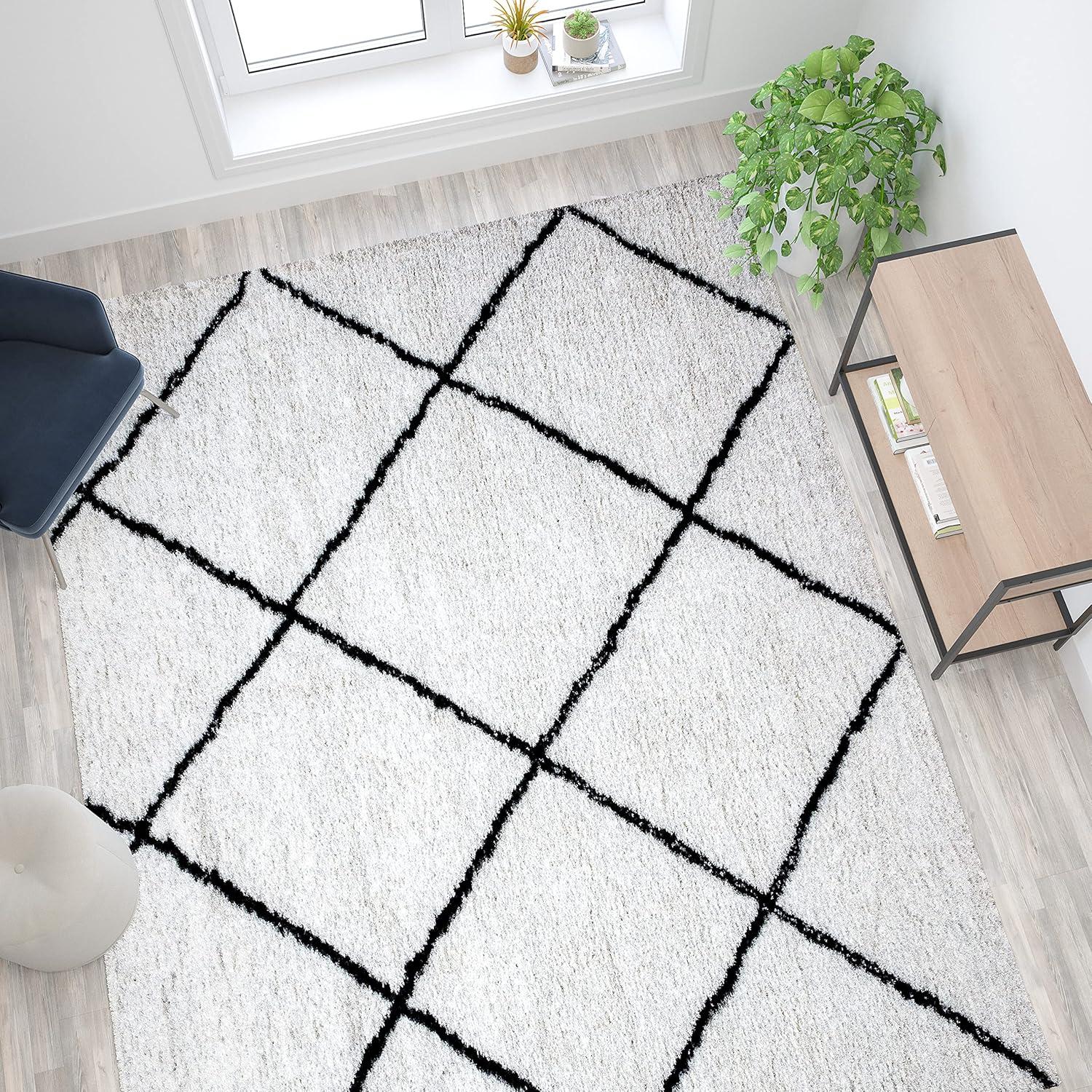Handmade Off-White Diamond Shag 8' x 10' Area Rug