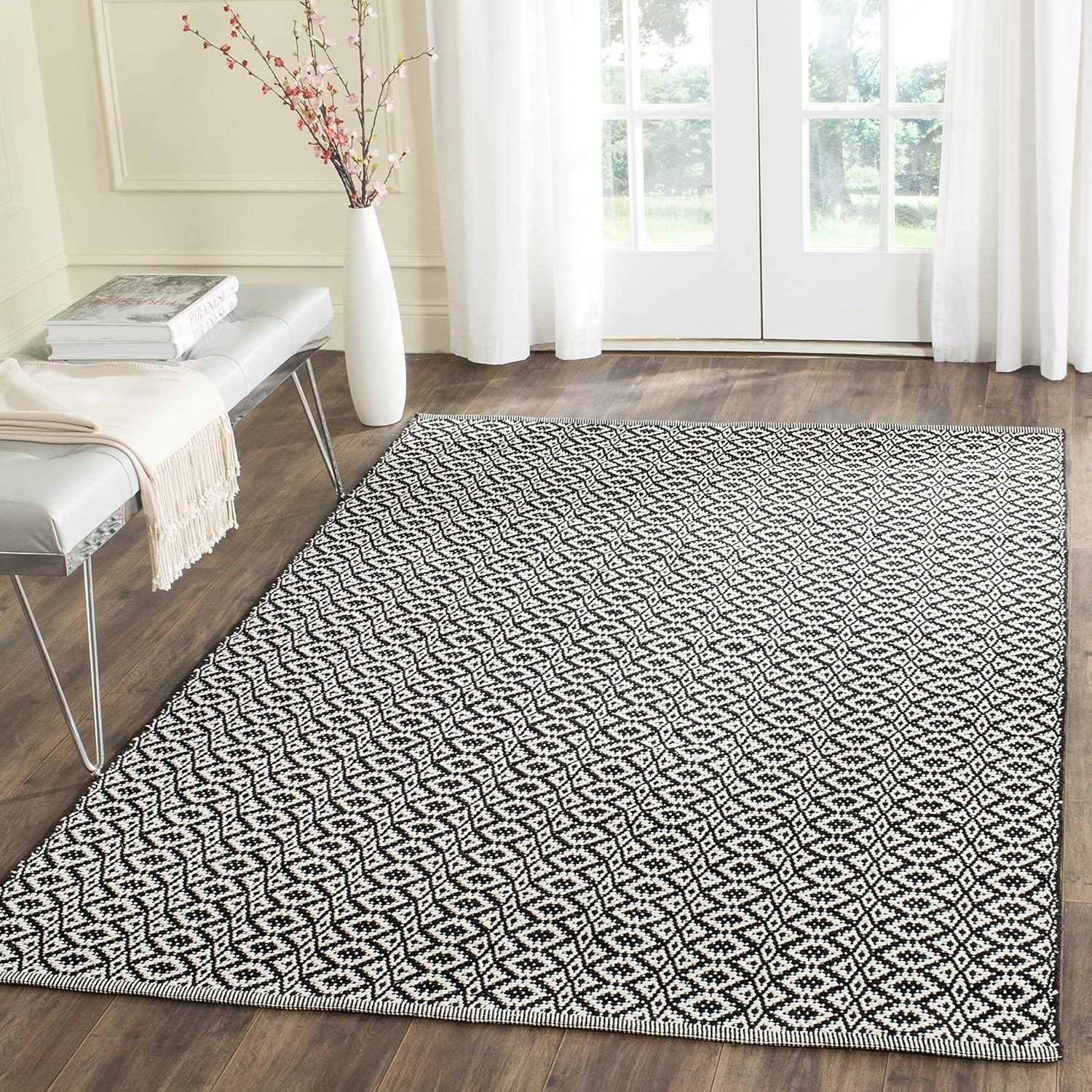 Montauk MTK716 Hand Woven Indoor Accent Rug - Ivory/Black - 3'x5' - Safavieh