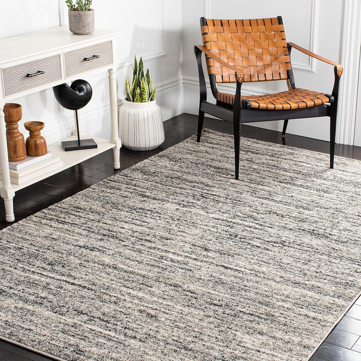 Retro RET2133 Power Loomed Indoor Accent Rug - 4'x6' - Ivory/Grey - Safavieh