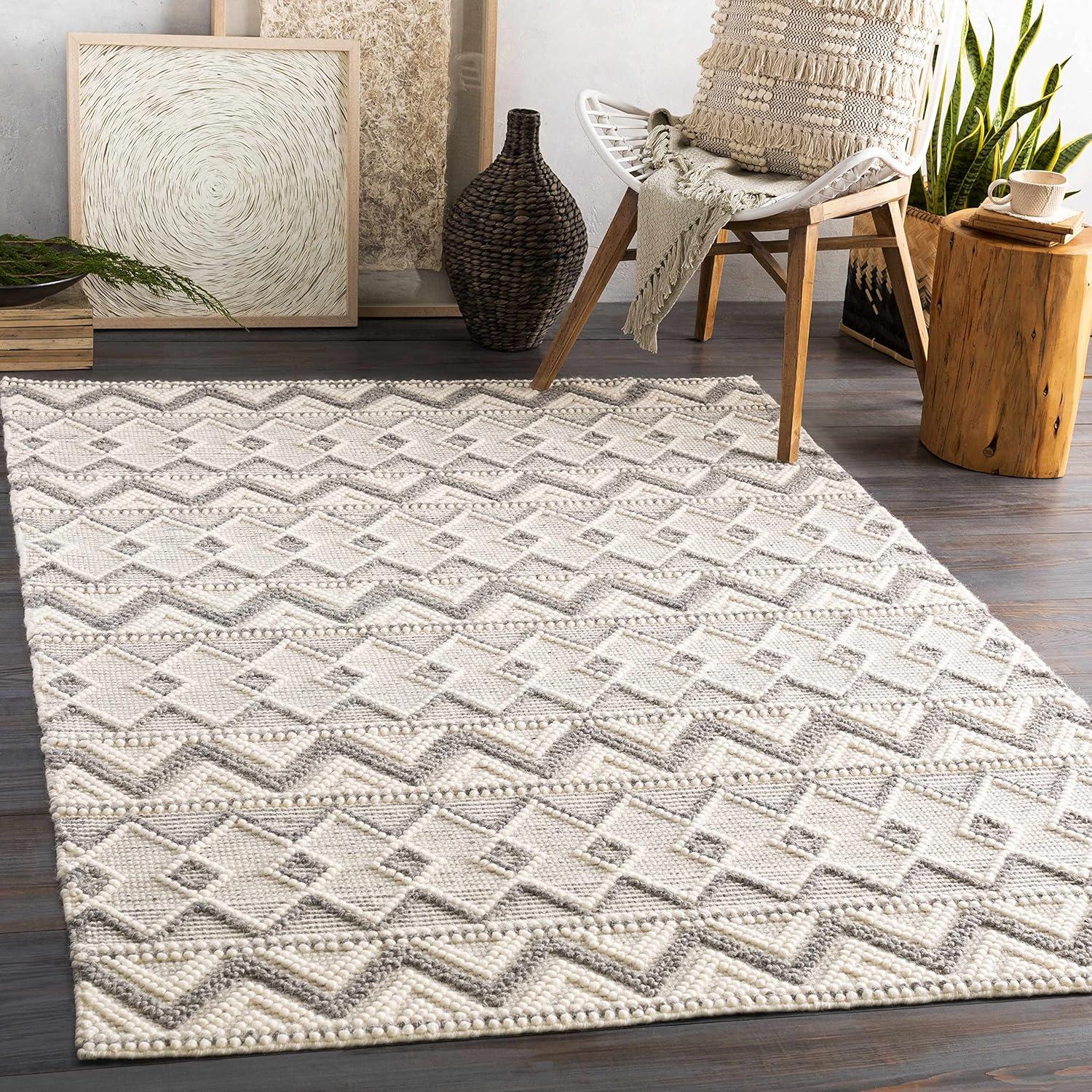 Antigo Gray and Cream Wool Bohemian Area Rug 8' x 10'