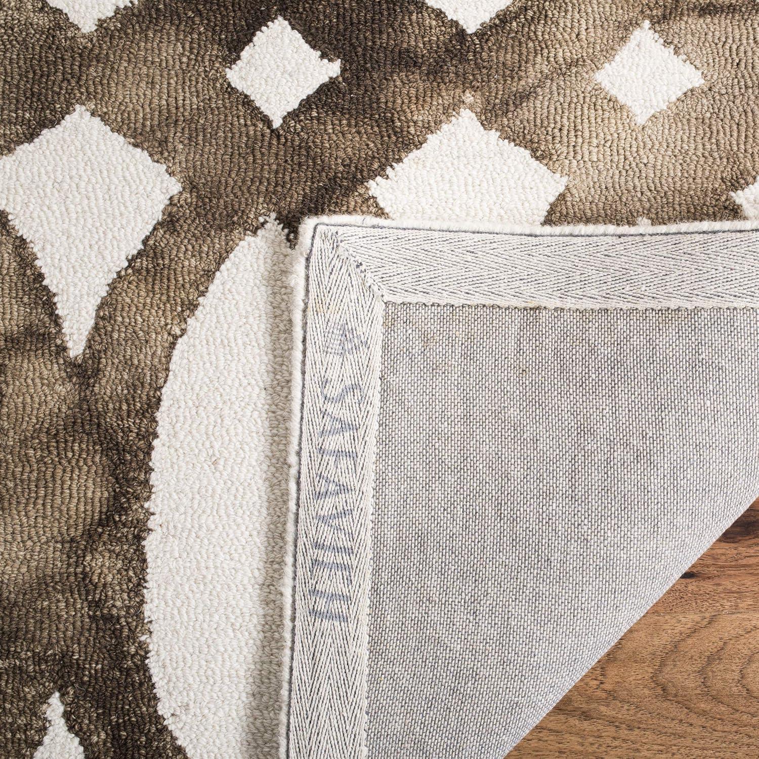 Dip Dye DDY675 Hand Tufted Area Rug - Ivory/Chocolate - 8'x10' - Safavieh.