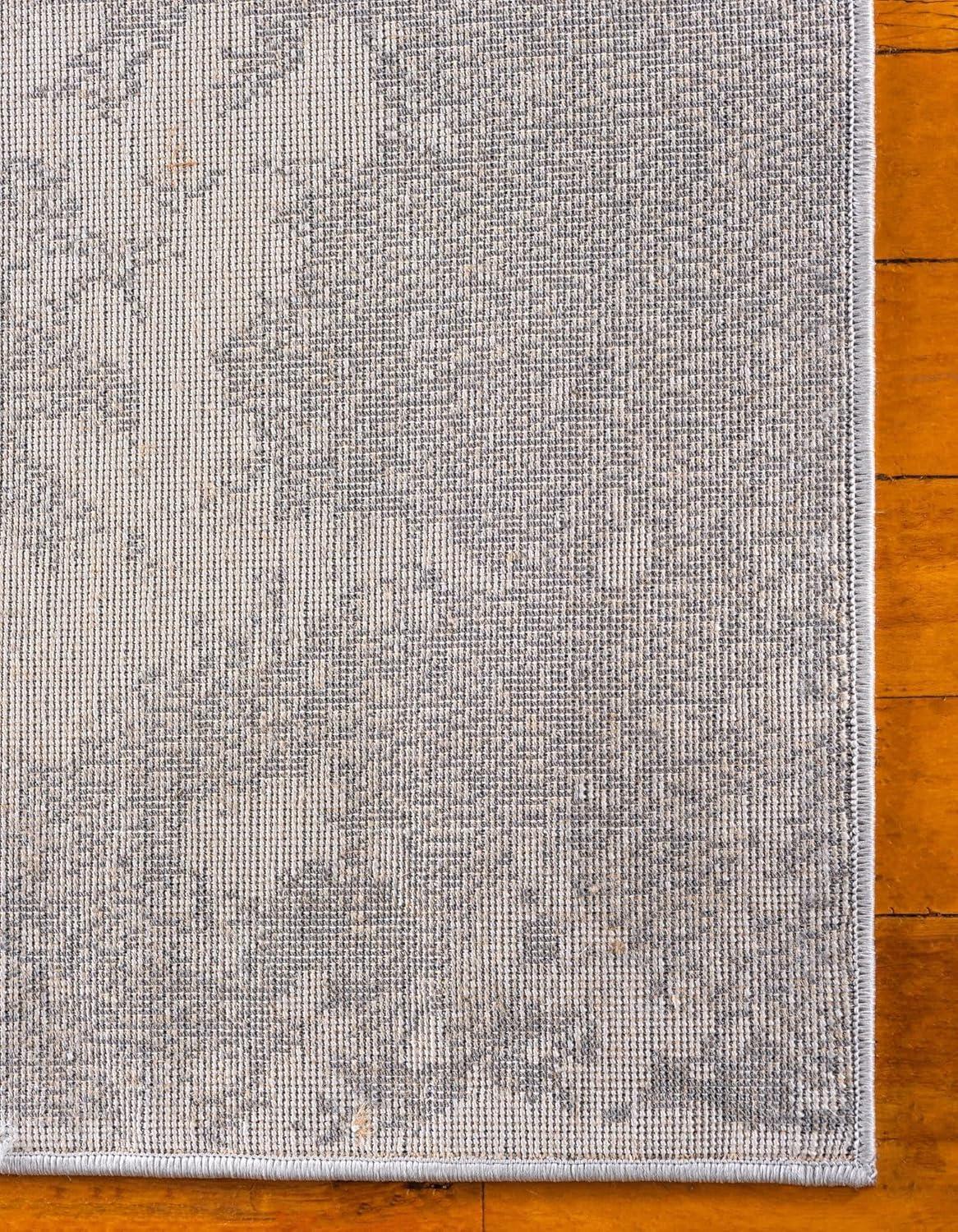 Light Gray Abstract Synthetic 4' x 6' Easy-Care Area Rug