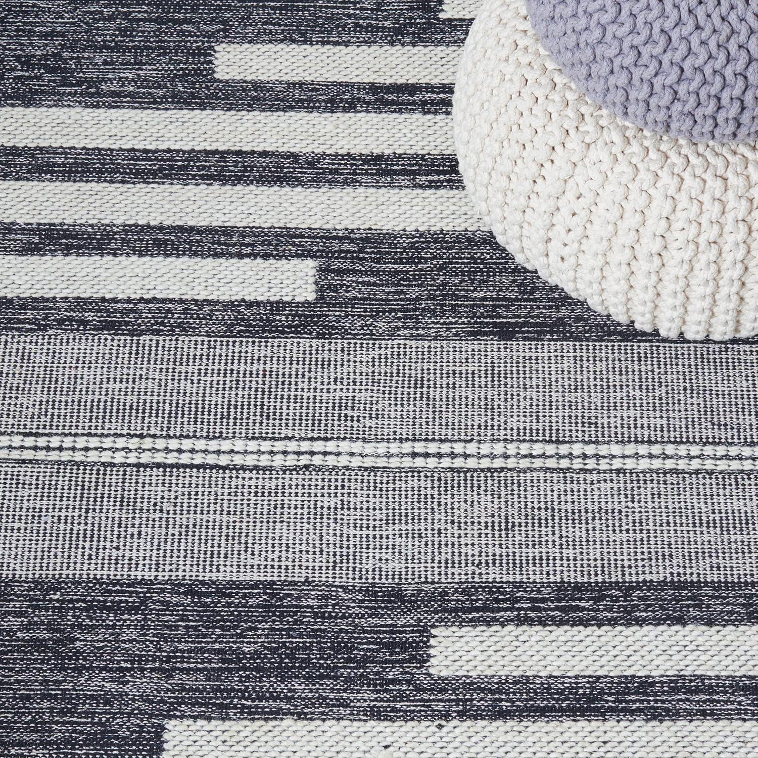Safavieh Kilim Hand Woven Performance Striped Rug