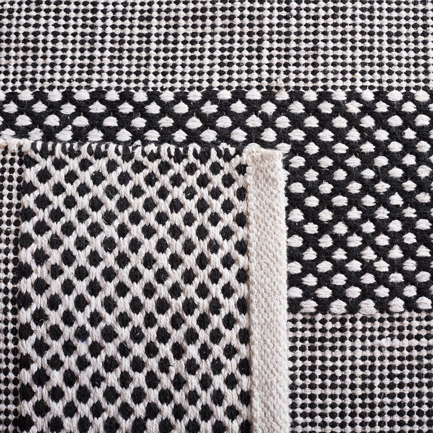 Striped Kilim STK802 Hand Woven Area Rug - Ivory/Black - 4'x6' - Safavieh.