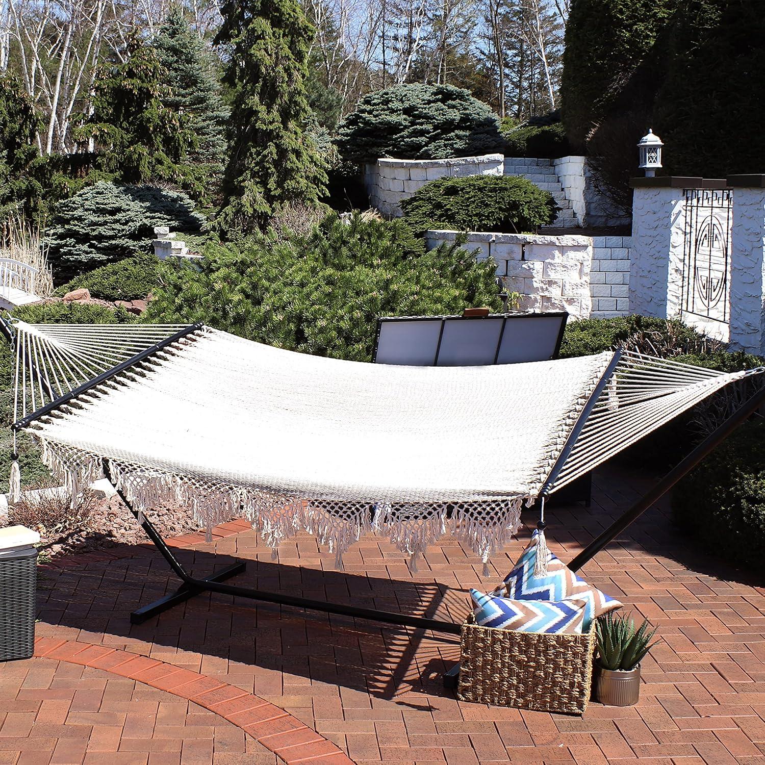 Sunnydaze Heavy-Duty 2-Person Woven Polyester Style Hammock with Crocheted edges and Wooden Spreader Bars - 600 lb Weight Capacity - Natural