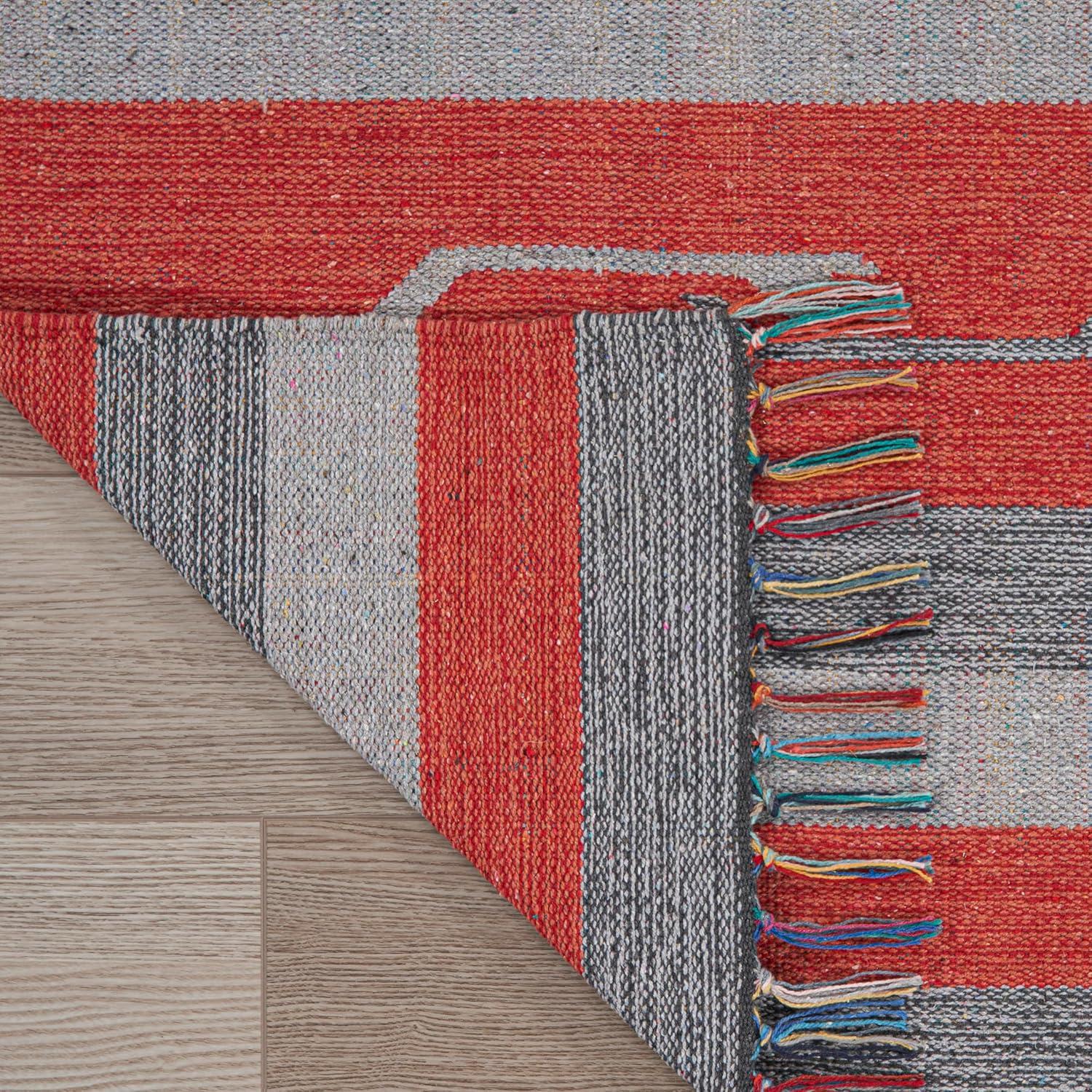 Nourison Baja Tribal Grey/Red 3'6" x 5'6" Area Rug, (4x6)