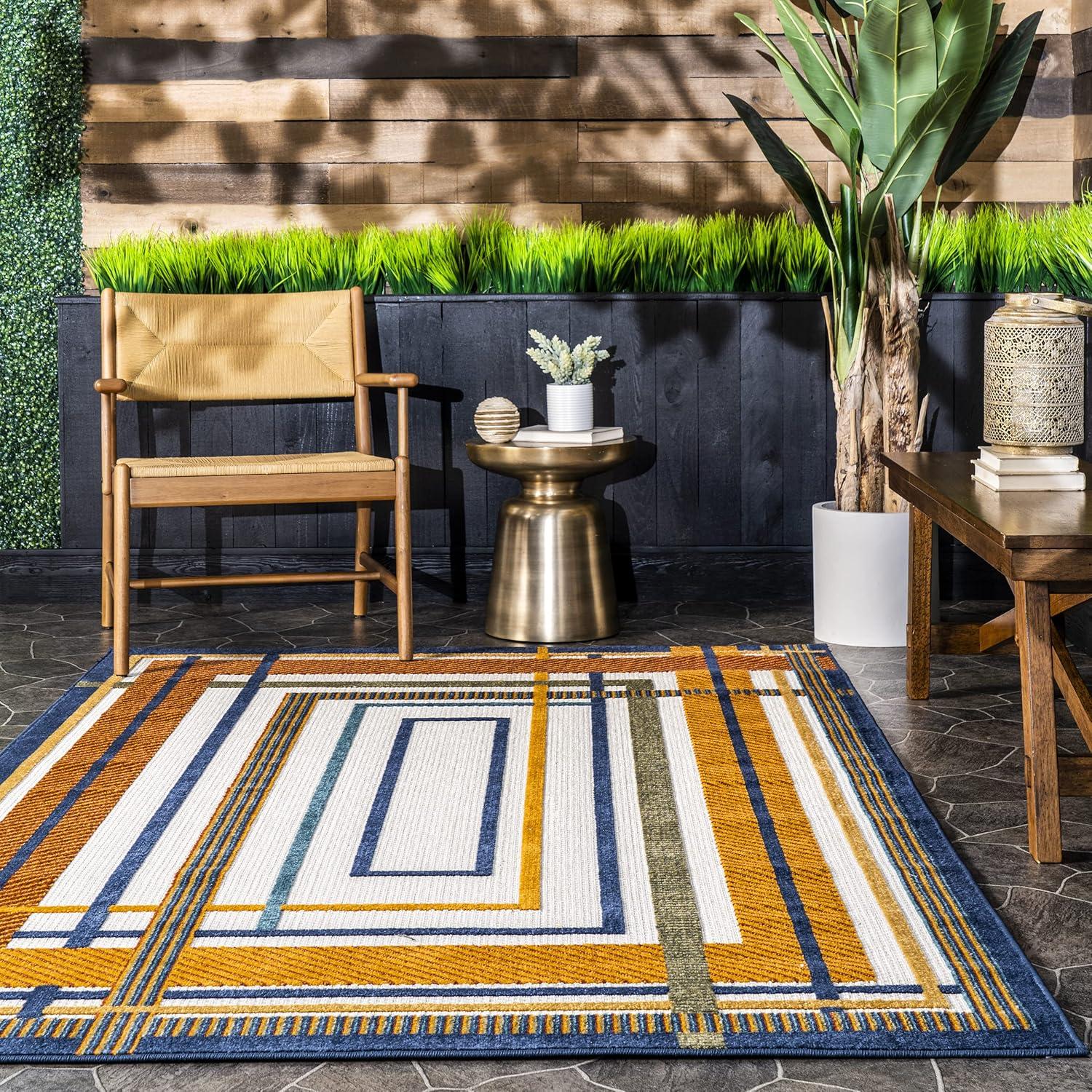 nuLOOM Bennie Transitional Striped Indoor/Outdoor Patio Area Rug