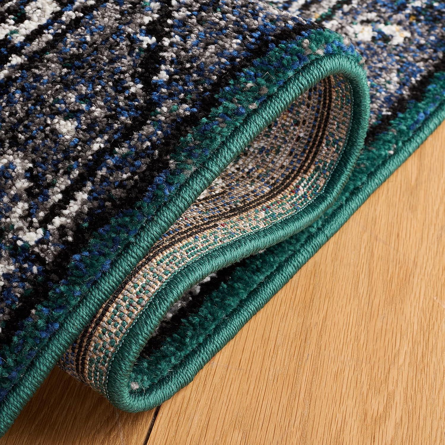 Vintage Hamadan VTH204 Power Loomed Indoor Area Rug - Green/Black - 5'3"x7'6" - Safavieh