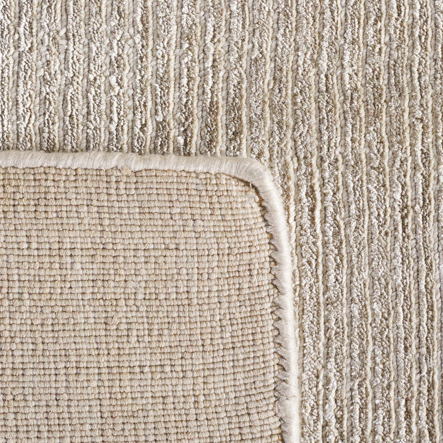 Mirage MIR234 Hand Loomed Indoor Area Rug - Light Silver - 5'x8' - Safavieh.