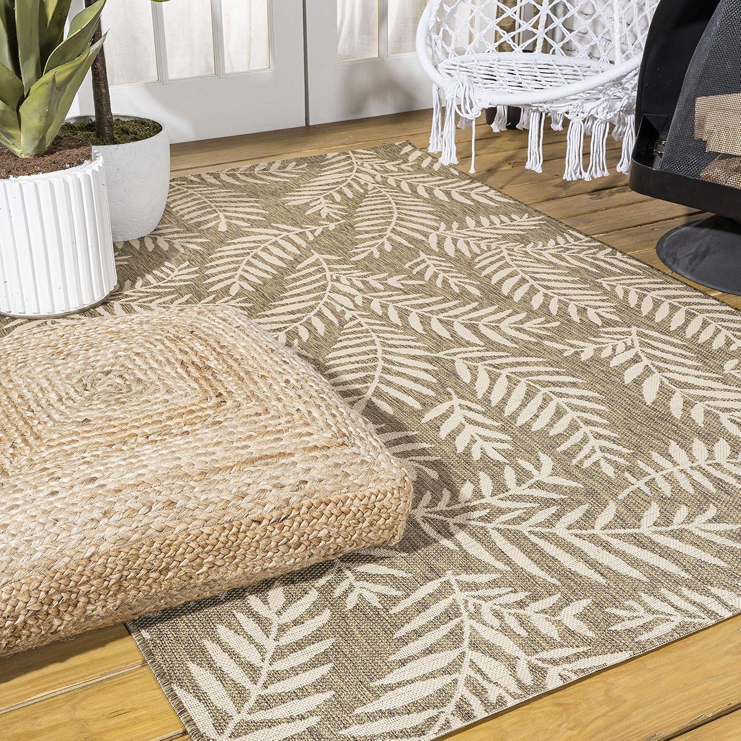 Nevis Palm Frond Indoor/Outdoor Area Rug - JONATHAN Y