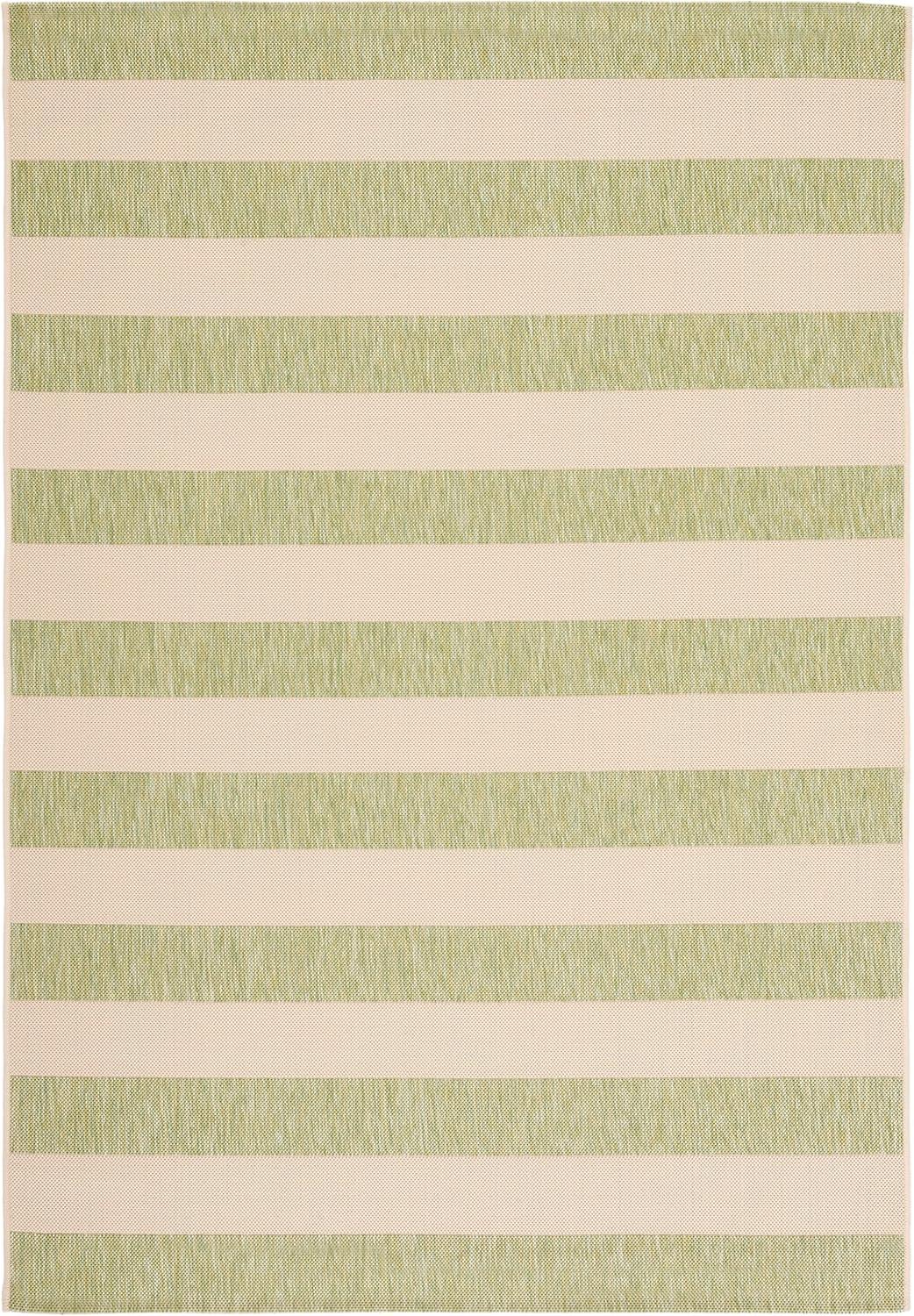 Courtyard Beige and Sage Green Synthetic Outdoor Rug 2' 7" x 5'