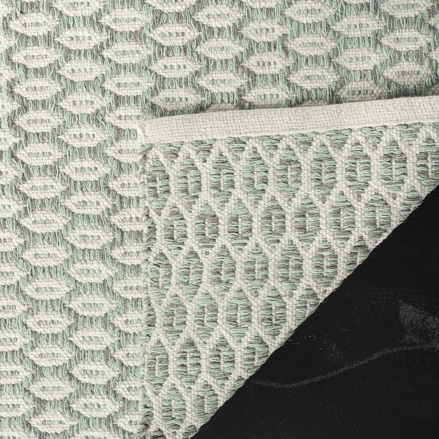 Montauk MTK608 Hand Woven Indoor Accent Rug - Light Green/Ivory - 3'x5' - Safavieh