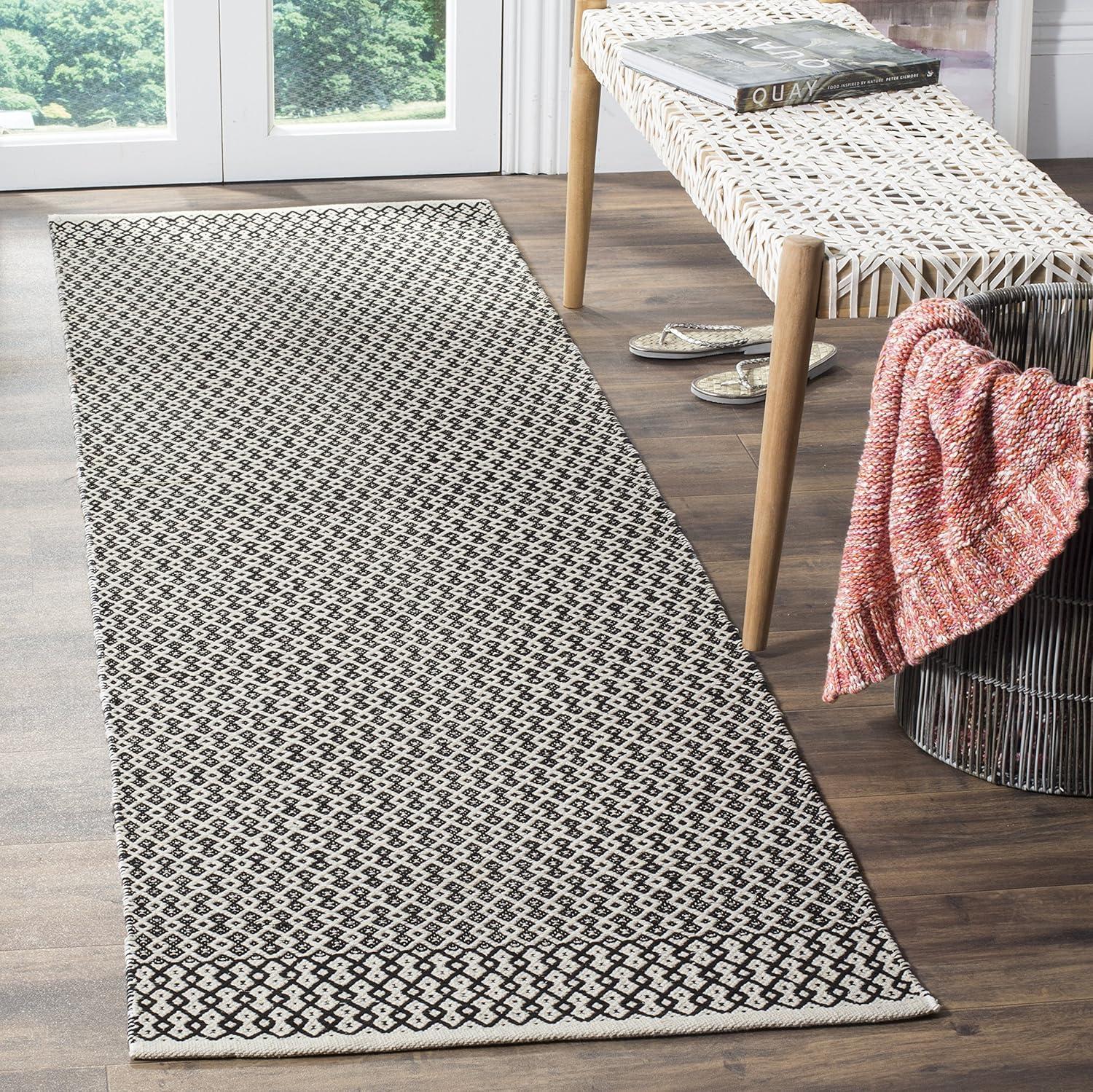 Montauk MTK339 Hand Woven Indoor Rug - Safavieh